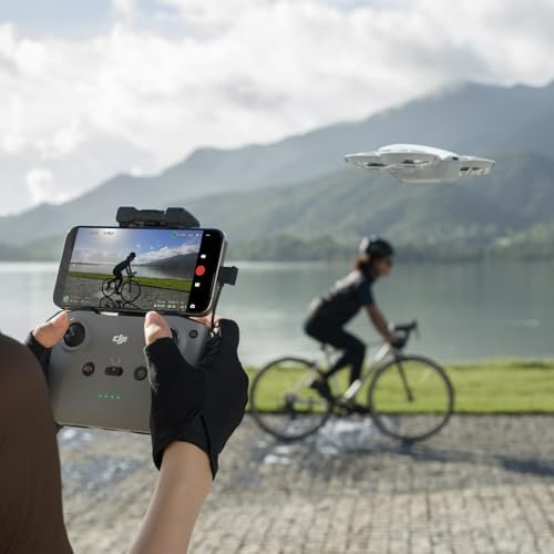 Pack DJI Neo Vuela Más, dron mini con cámara 4K UHD para adultos, 135 g dron que vuela siguiéndote, despega desde la mano, seguimiento de objetivos, QuickShots, vídeo estabilizado, con RC-N3 y 3 baterías