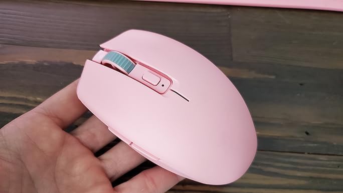 Razer Mouse Inalámbrico portaátil Orochi V2 - Mouse Gamer Compacto y Ultraligero, Bluetooth, 950 Horas de Duración, Sensor Óptico 5G de 18K DP, Cuarzo Rosa, Reacondicionado