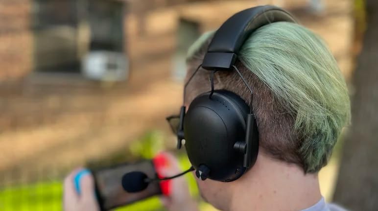 Razer Audifonos Inalambricos BlackShark V2 HyperSpeed Diadema Para Juegos PC, Ligeros 280g, Audio Espacial THX, Bluetooth/USB, Carga Tipo C, Controladores 50mm (Reacondicionado)