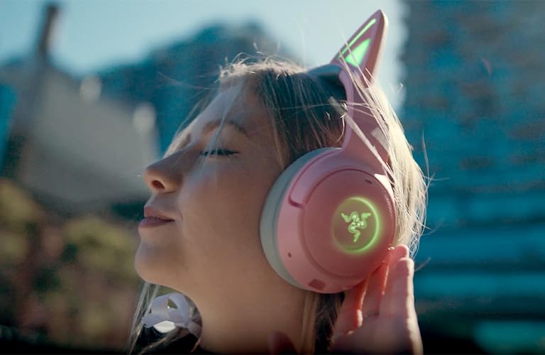Razer Kraken Kitty V2 -Audifonos diadema alámbricos RGB Chroma iluminación reactiva - Micrófono cardioide HyperClear - Controladores 40 mm - Sonido envolvente 7.1 ,Rosa Cuarzo (Reacondicionado)