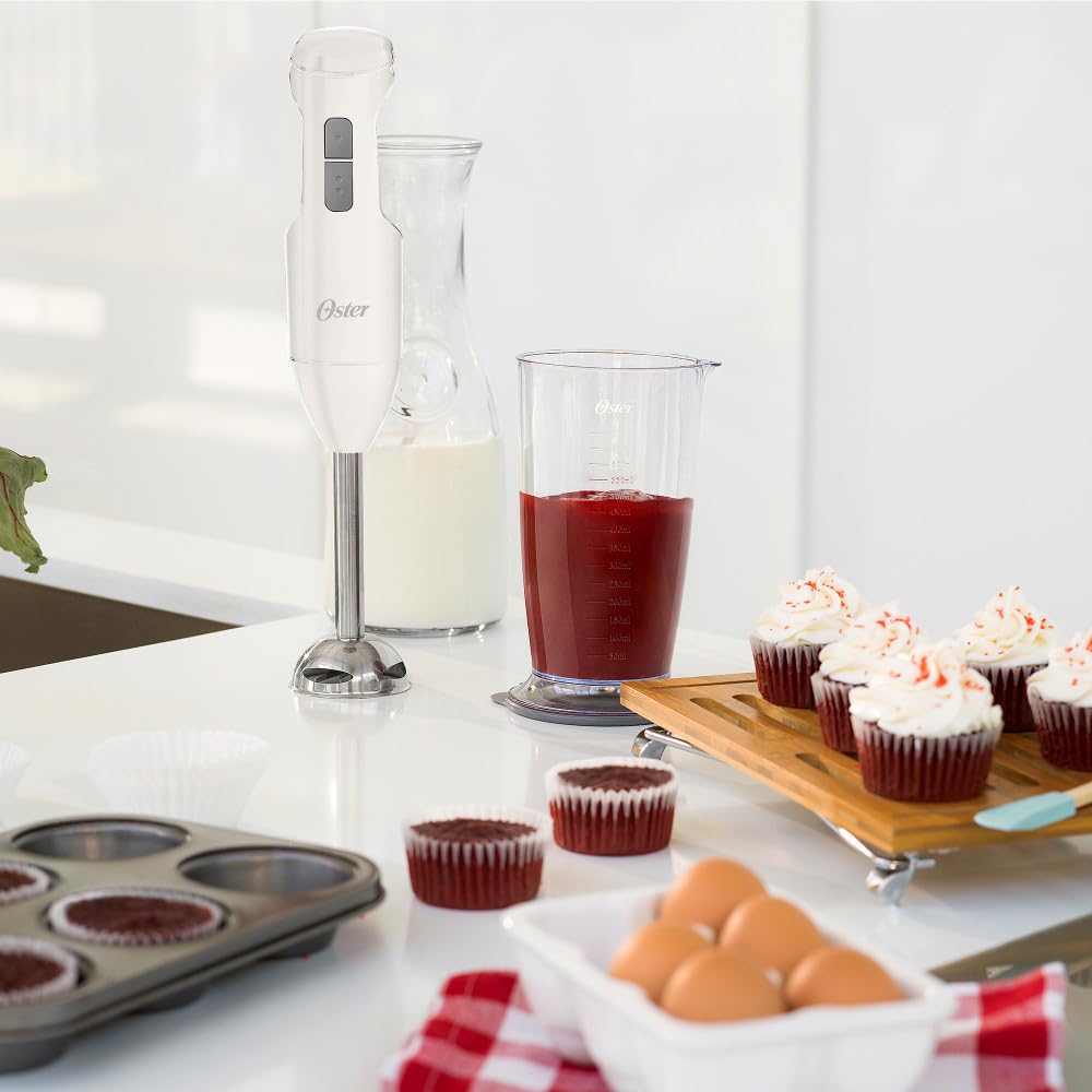 Oster® Batidora de inmersión blanca, con función turbo y eje de acero inoxidable