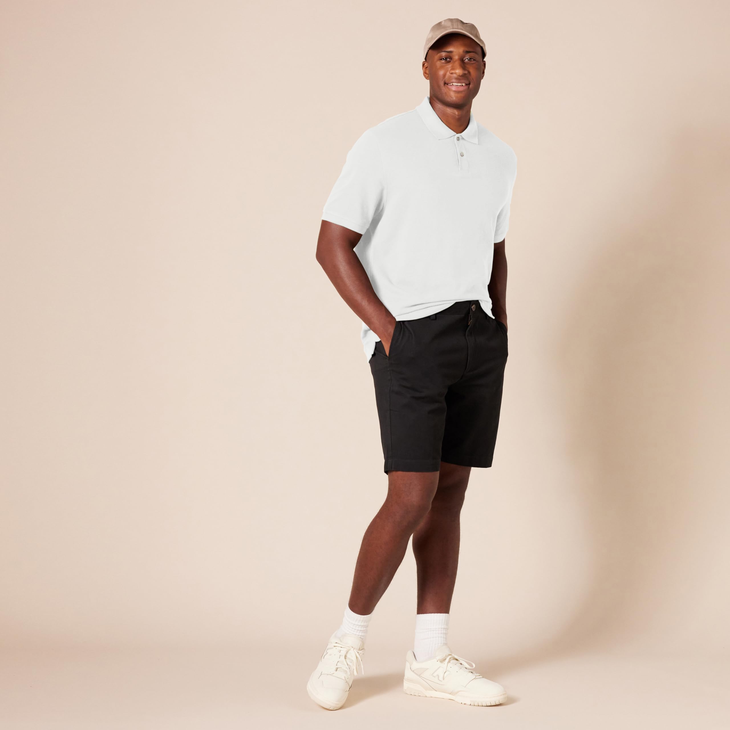 Amazon Essentials - Polo de piqué de algodón ajustado para hombre, color blanco, talla M