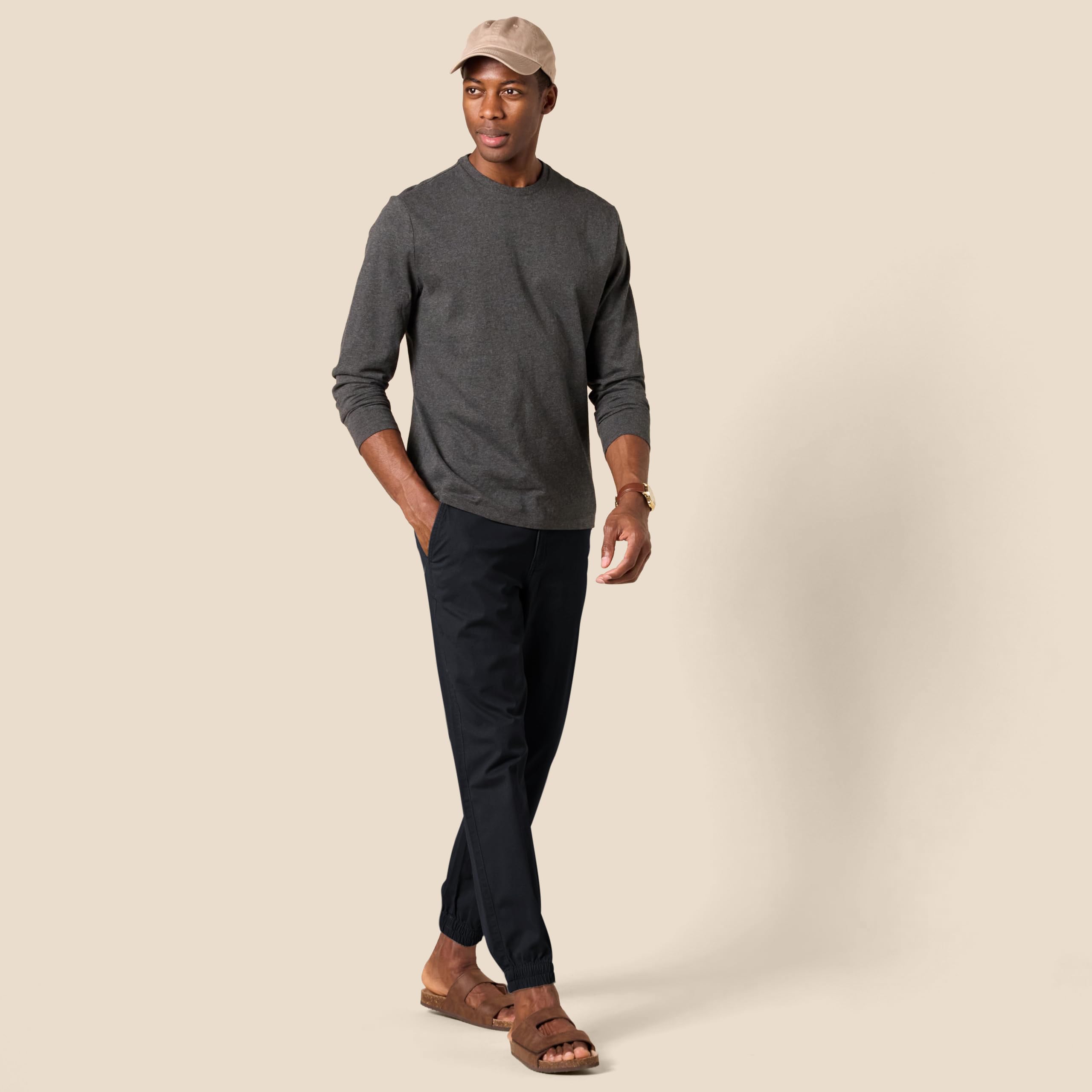 Amazon Essentials - Pantalón deportivo de corte recto para hombre, negro, talla CH