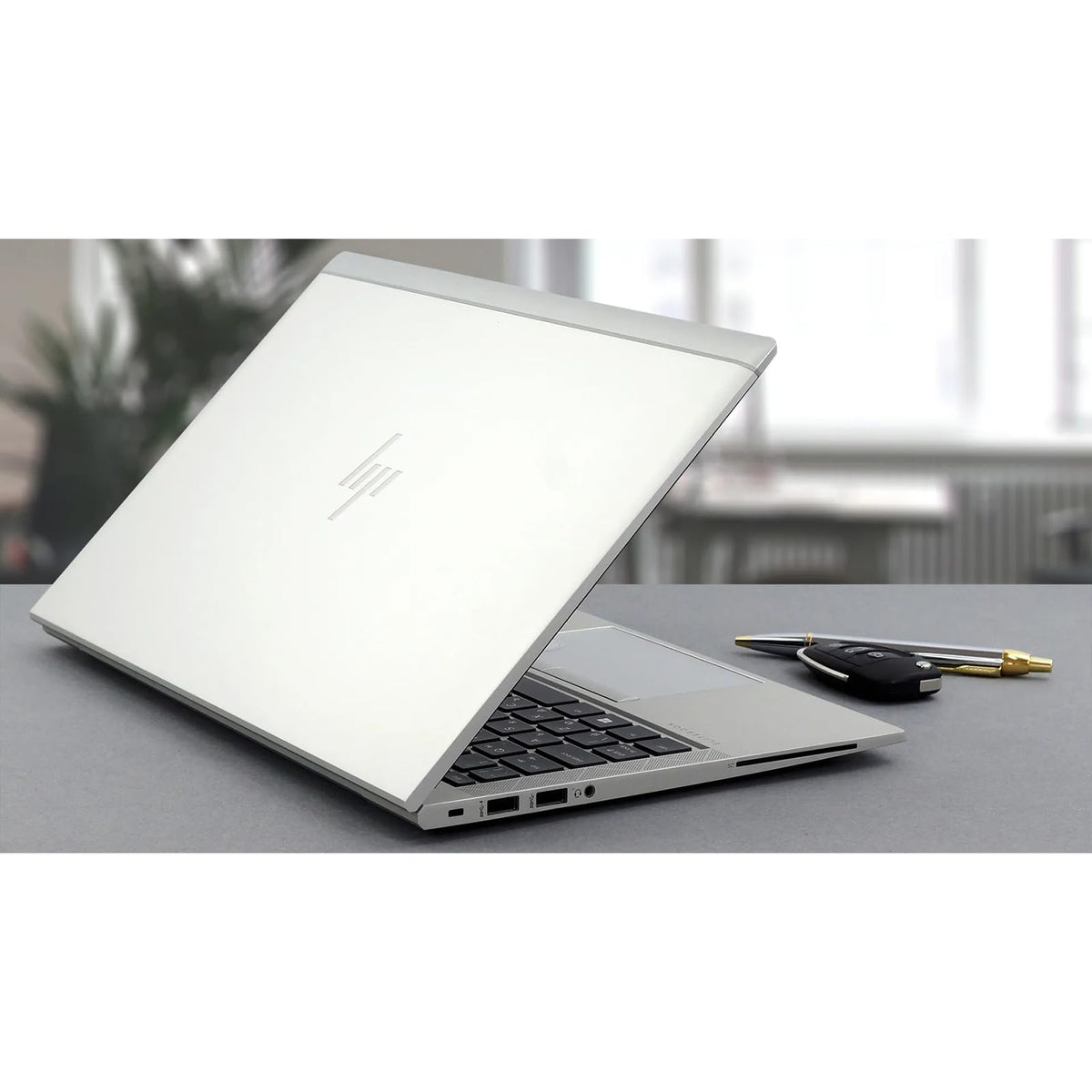 HP EliteBook 840 G7 14 Notebook - 1920 x 1080 - Quad Core i5-10310U - 16 GB RAM - 256 SSD - Windows 10 Pro 64 bits - Gráficos Intel UHD - Bluetooth - Teclado inglés (Renovado)