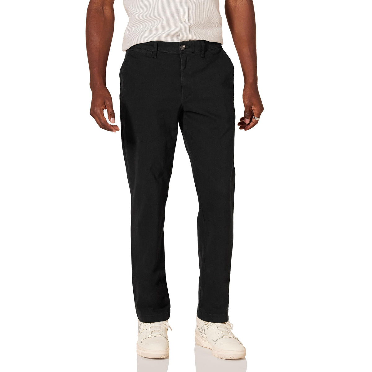 Amazon Essentials - Pantalón caqui elástico casual ajustado para hombre, color negro, 32 de ancho x 30 de largo