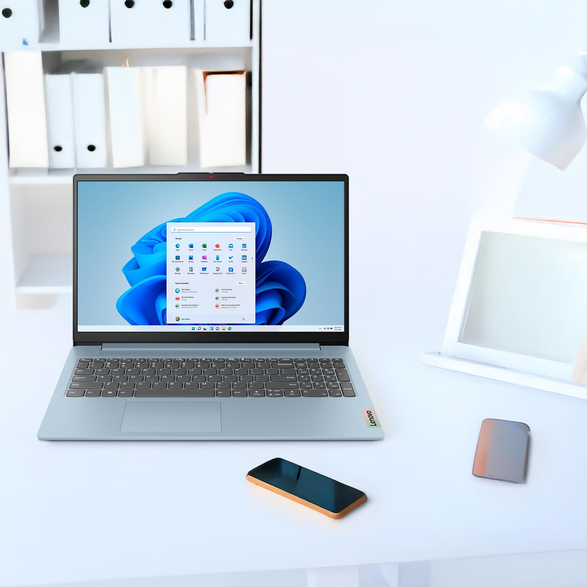 Laptop Lenovo Ideapad Slim 3 | Intel Core i3 | 8 GB RAM 512GB SSD | Lector SD | Windows 11 Azul