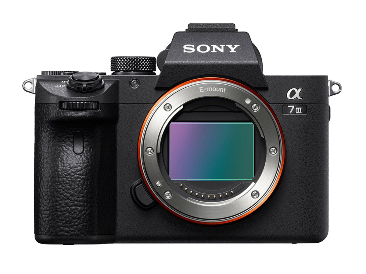 Sony Cámara Alpha α7M3 con sensor de imagen Full-Frame 35mm y 24.2 MP. Sensor CMOS Exmor R™