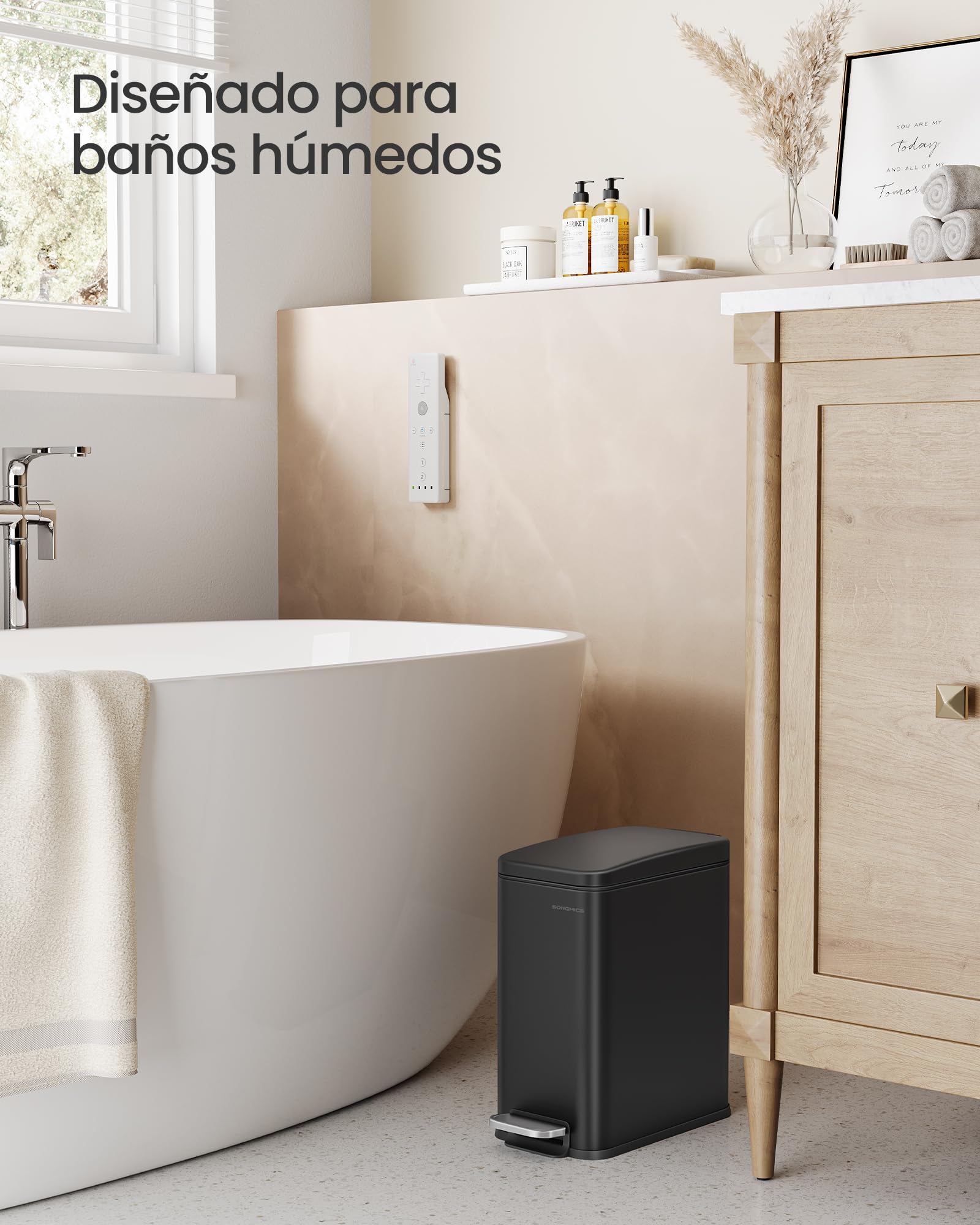 SONGMICS Bote de basura con Pedal 5L, Acero Inoxidable con Tapa de Cierre Suave, Cubo Interior Removible, Ideal para Baño y Oficina, Negro MLTB560B05