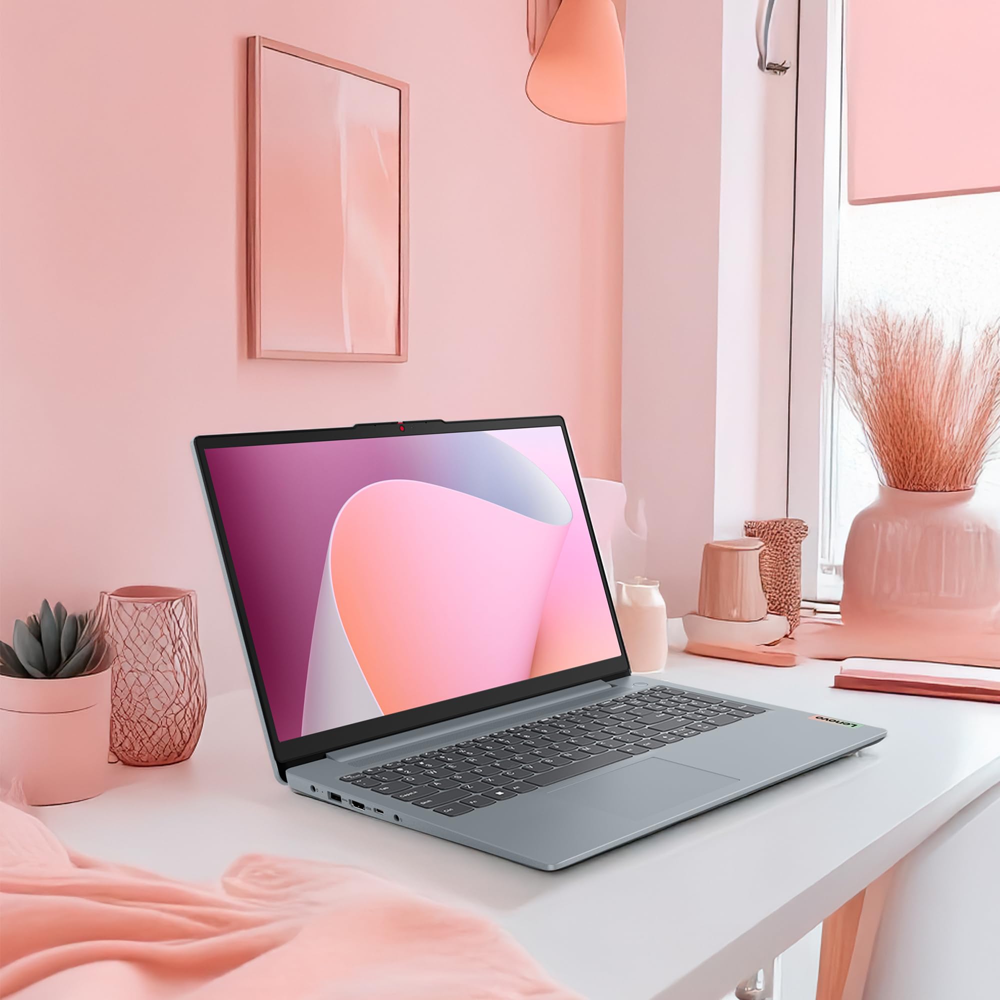 Lenovo Laptop + Mochila | IdeaPad Slim 3 | 15.6" FHD Touchscreen Intel Core i3 (13va Gen) 8GB RAM 512GB SSD | Dolby Audio Cámara 1080 FHD Windows 11, Teclado QWERTY