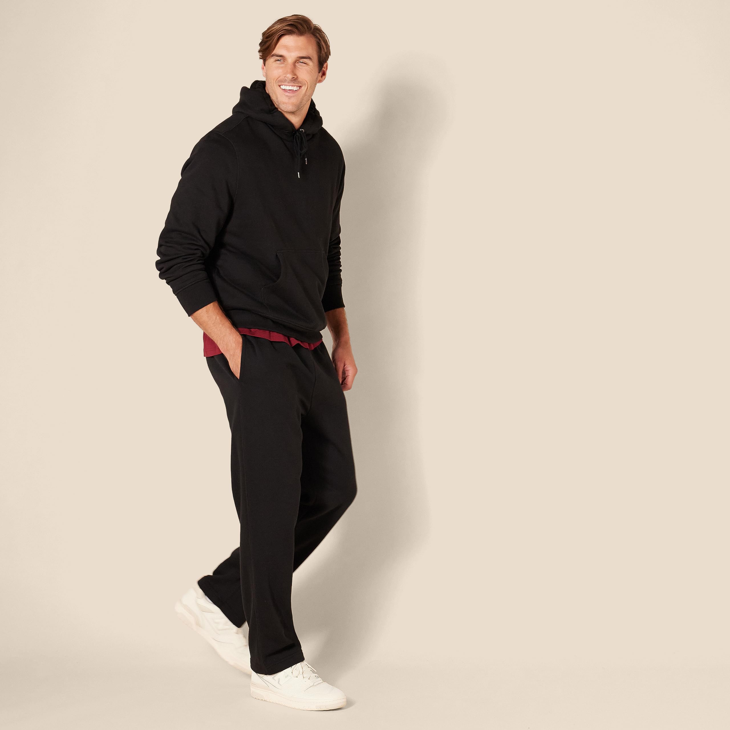 Amazon Essentials - Sudadera con capucha con forro sherpa para hombre, color negro, talla M