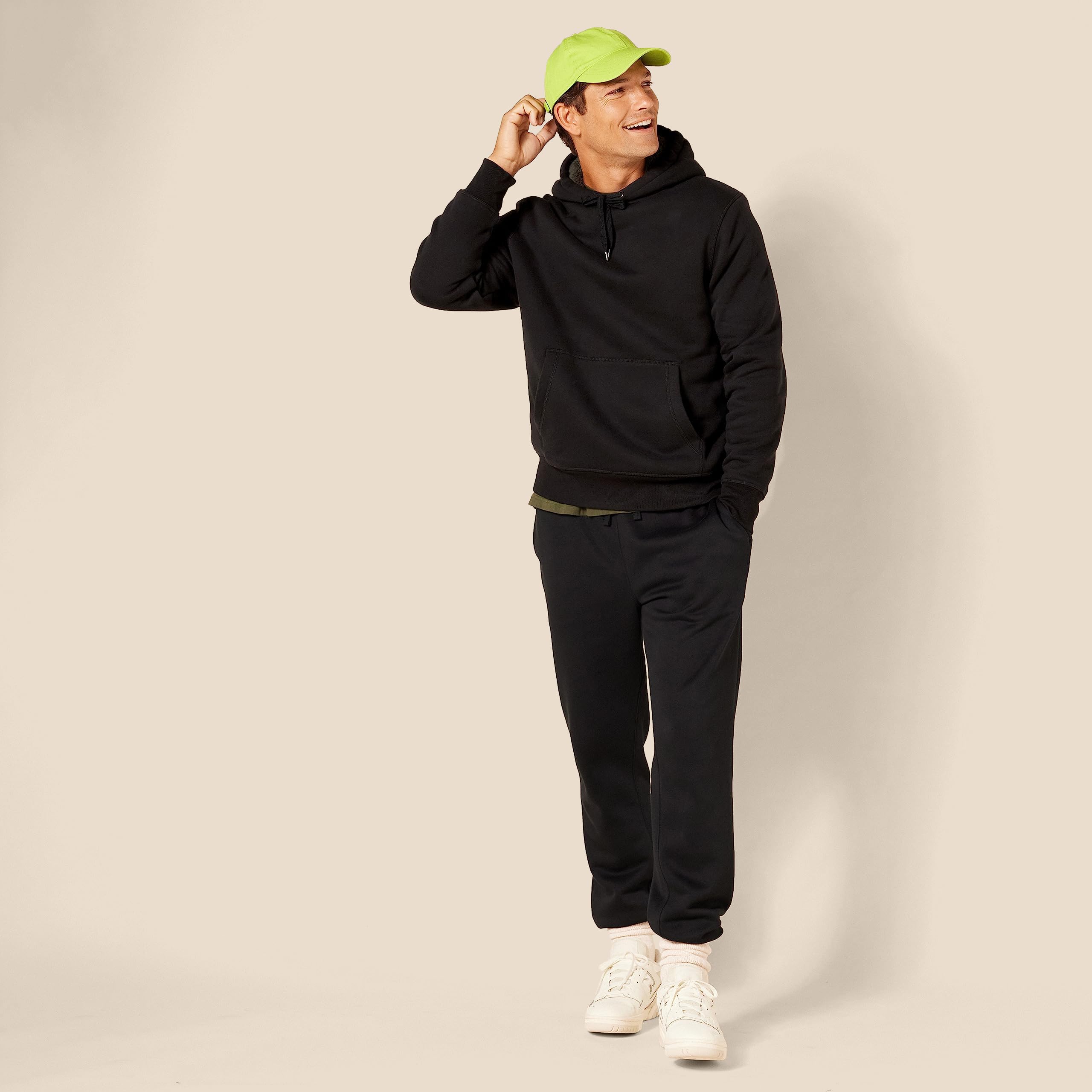 Amazon Essentials - Sudadera con capucha con forro sherpa para hombre, color negro, talla M