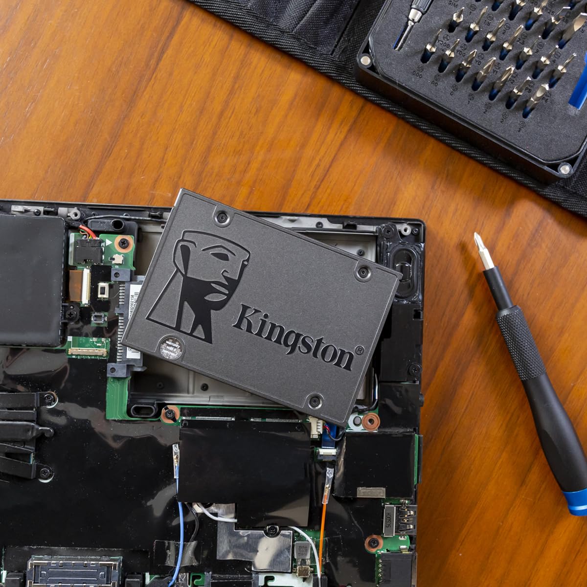 Kingston SSD A400, Capacidad: 480GB, Factor de Forma: SATA 2.5, Interfaz: SATA Rev. 3.0 (6Gb/s), Lectura: 500MB/s y Escritura: 450MB/s, Numero de Parte: SA400S37/480G