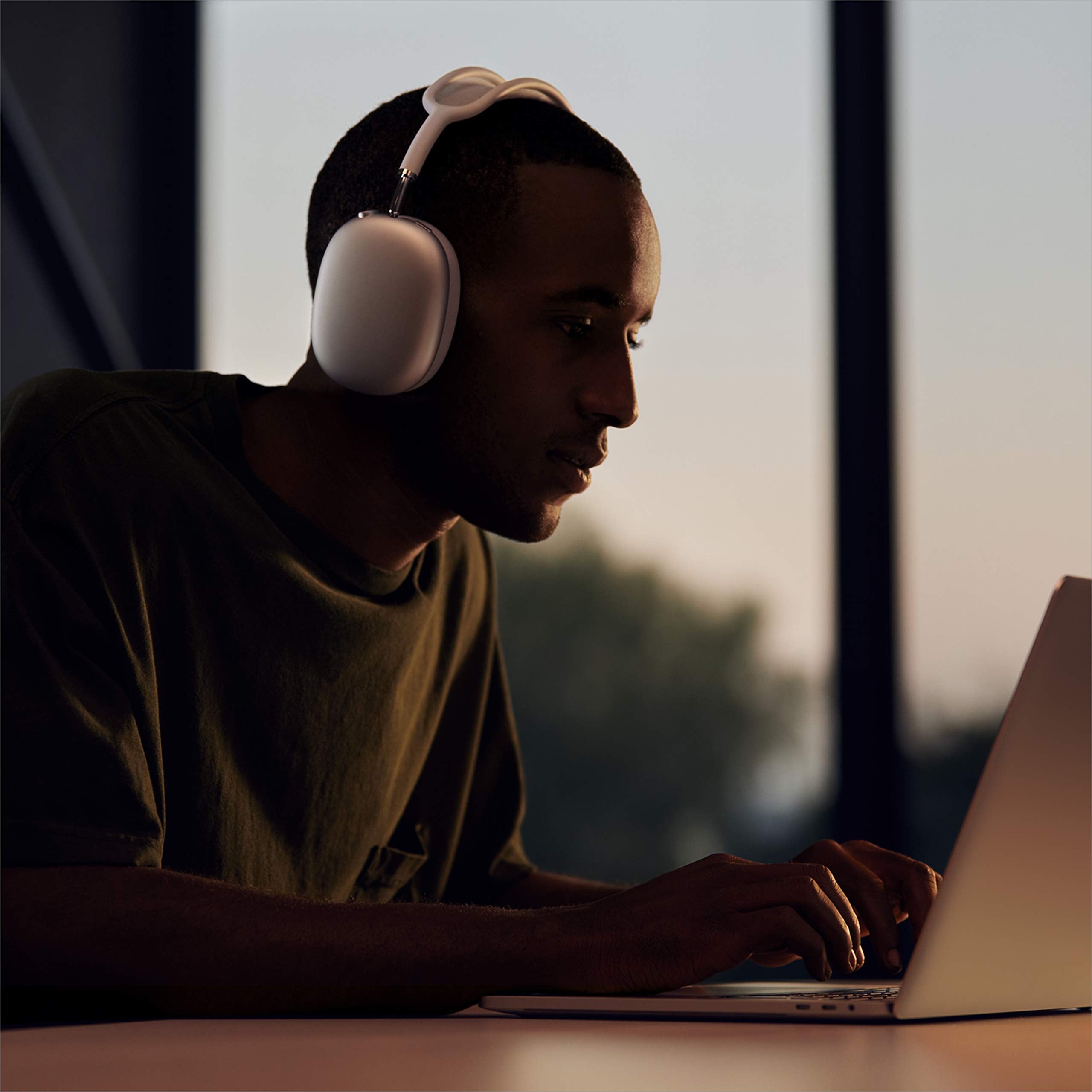 Apple AirPods Max - Gris espacial (Reacondicionado)