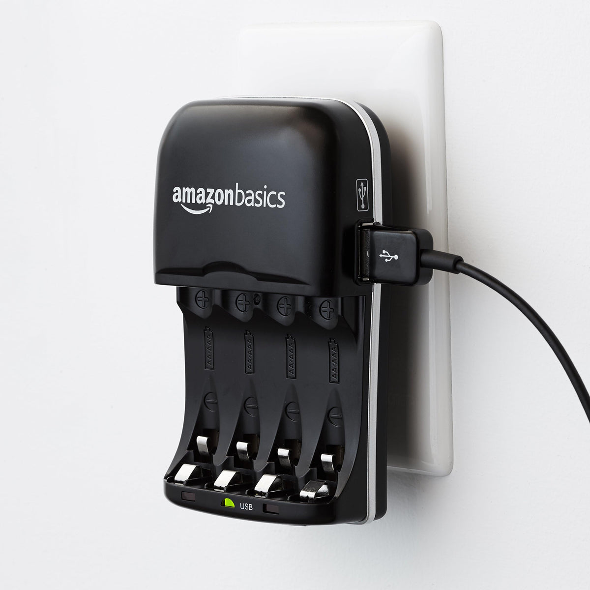 Amazon Basics - Cargador de batería recargable para pilas AA y AAA de hidruro de níquel-metal (NiMH) con puerto de carga USB, color negro