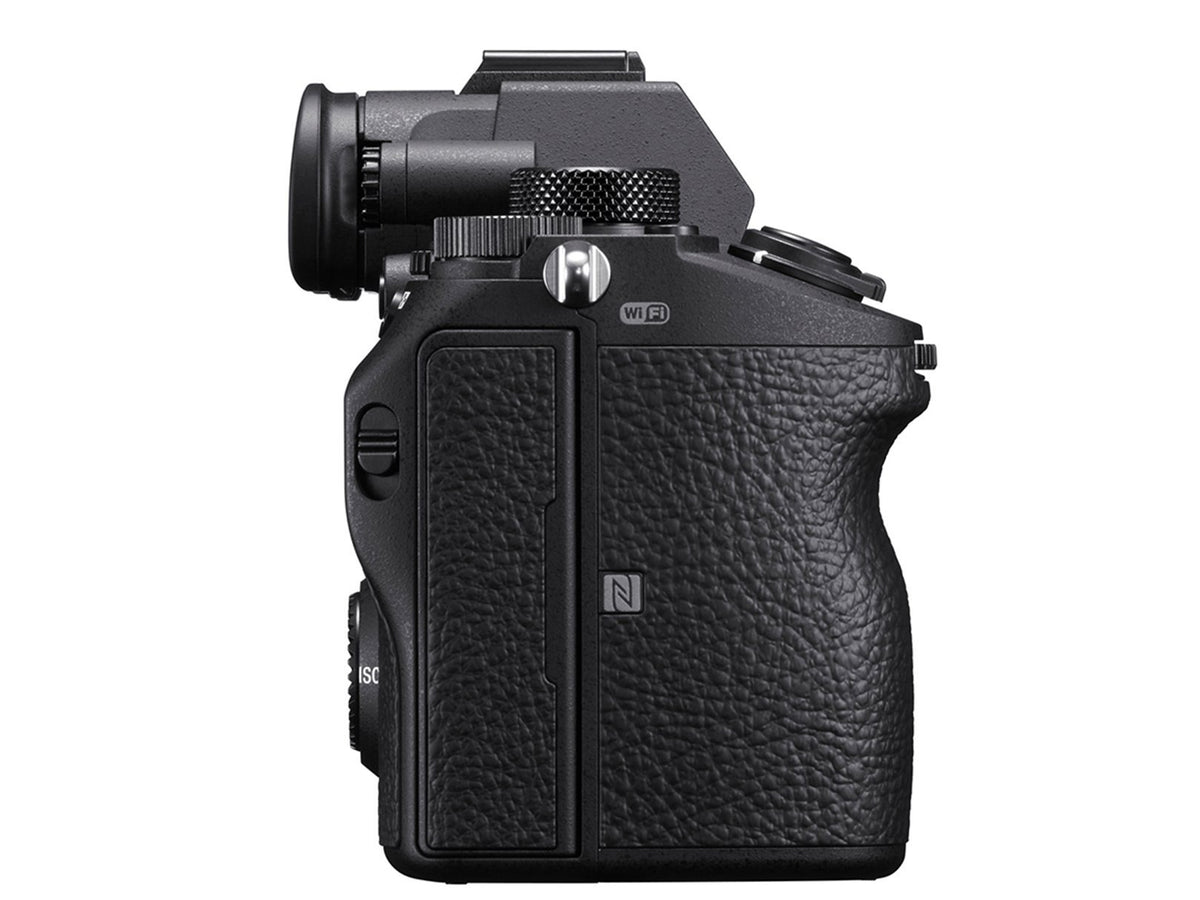 Sony Cámara Alpha α7M3 con sensor de imagen Full-Frame 35mm y 24.2 MP. Sensor CMOS Exmor R™