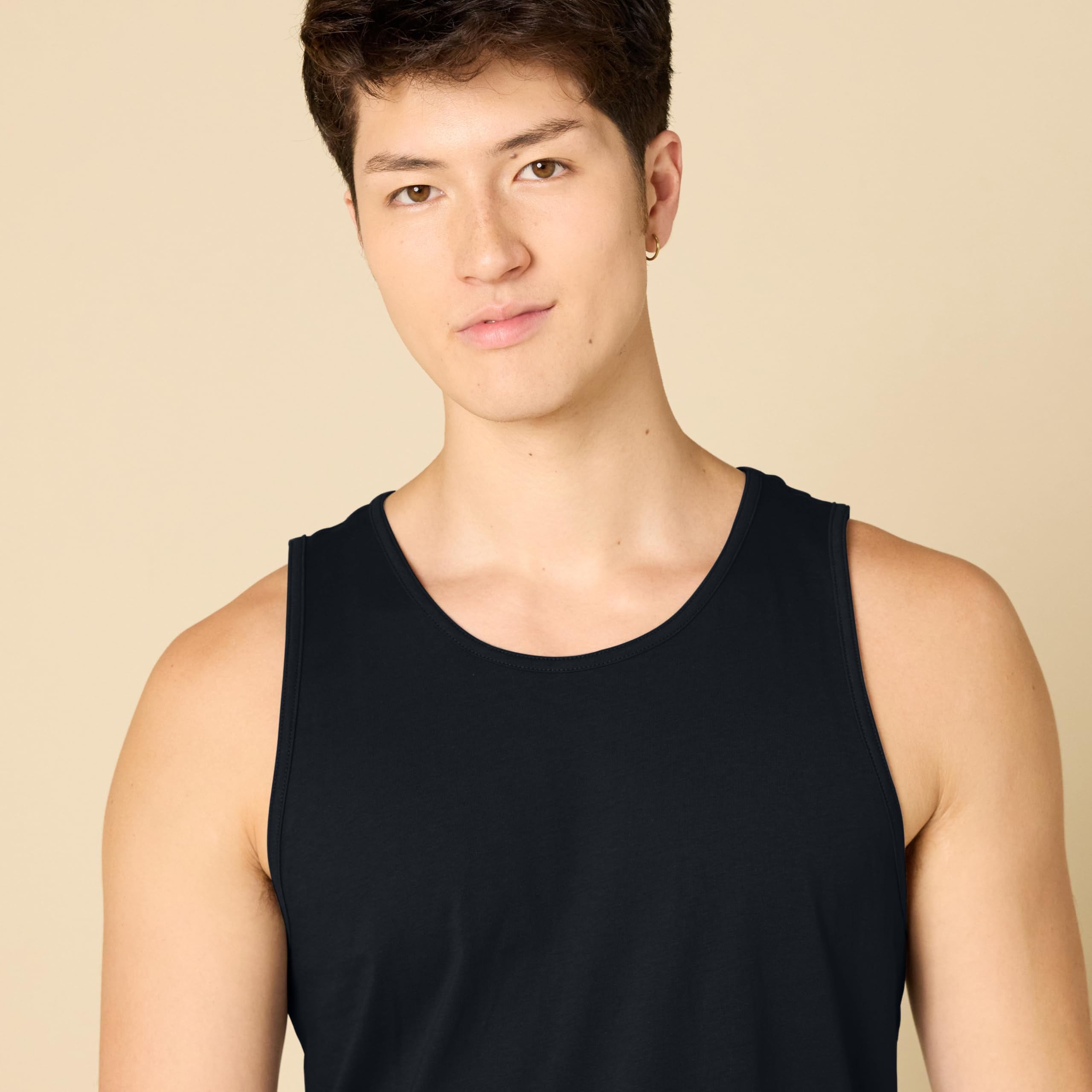 Amazon Essentials - Camiseta sin mangas para hombre, ajuste regular, color negro, talla M