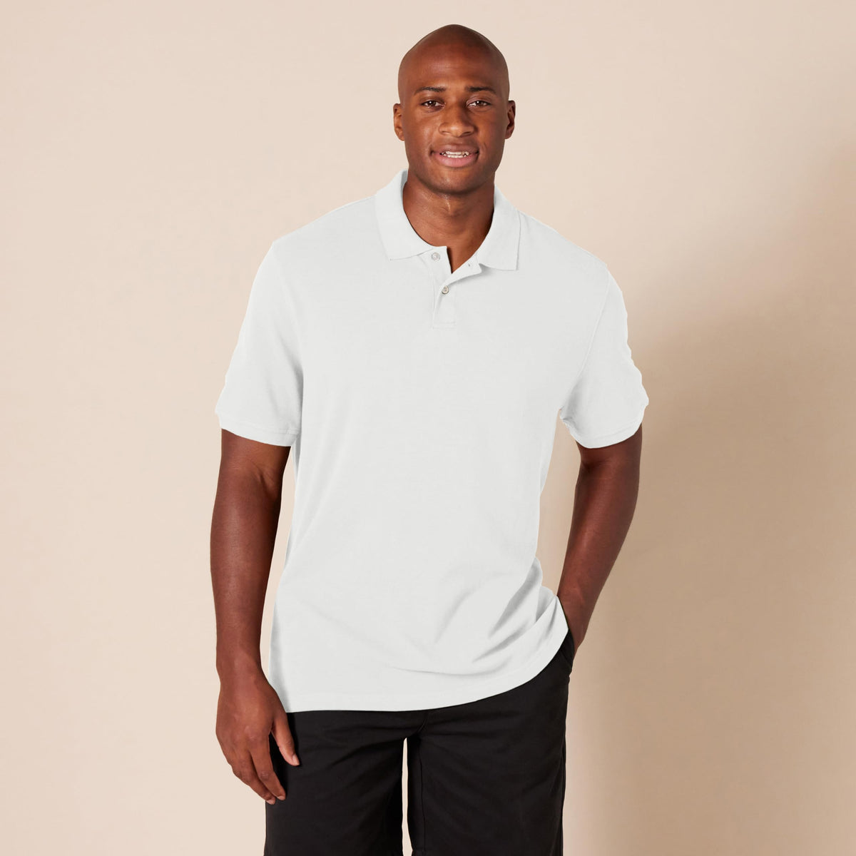 Amazon Essentials - Polo de piqué de algodón ajustado para hombre, color blanco, talla M