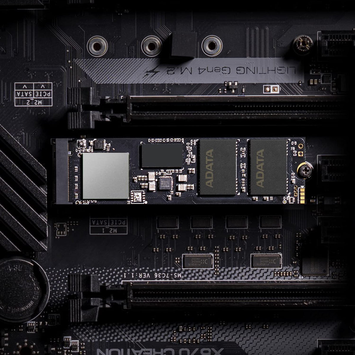 ADATA XPG GAMMIX S70 Blade, Unidad Estado Sólido SSD PCIe Gen4x4 M.2 2280, Rendimiento Lectura/Escritura 7400/6800 MB/s, 1TB (AGAMMIXS70B-1T-CS)