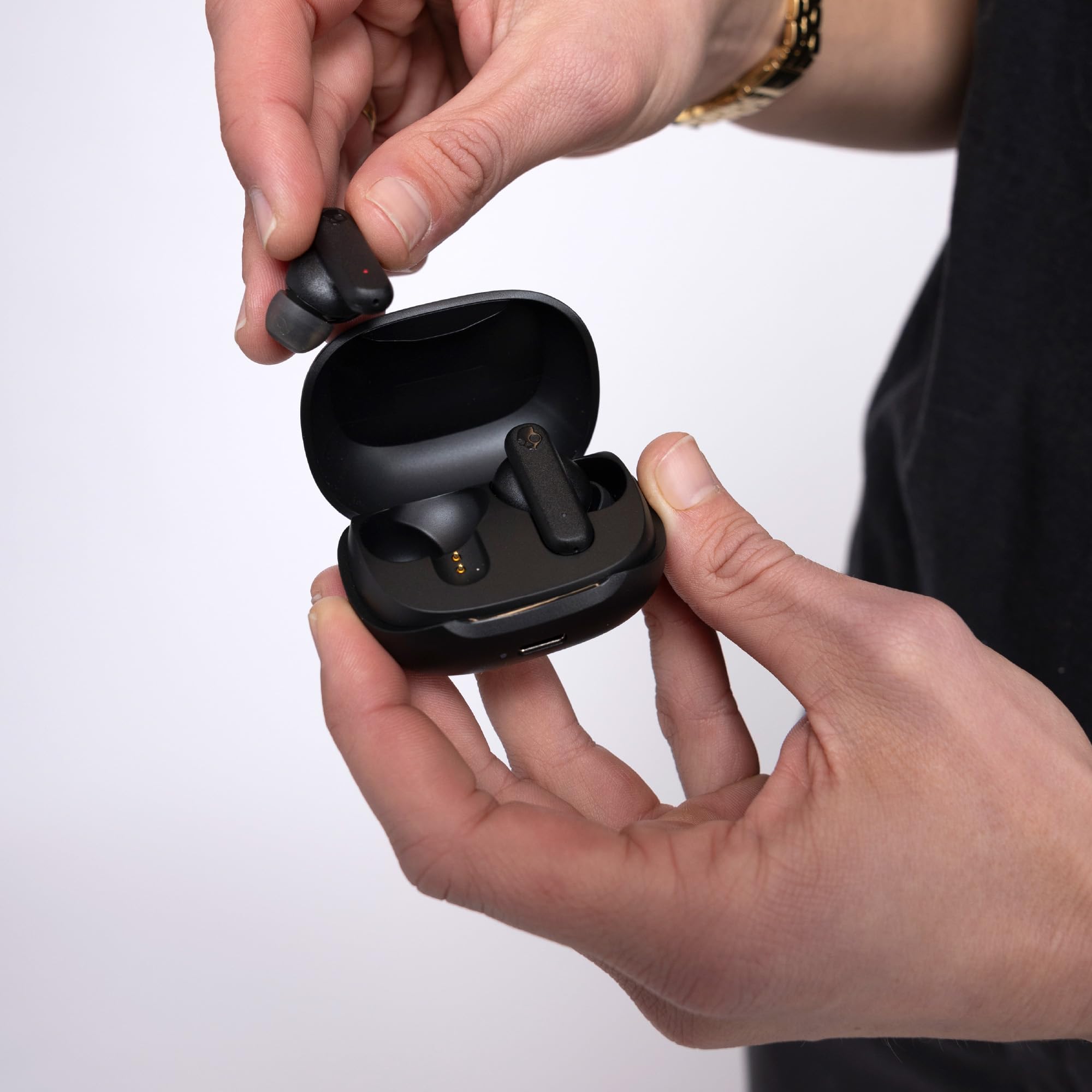 Skullcandy Smokin' Buds Auriculares In-Ear Inalámbricos, 20 h de Autonomía, 50 % de Plásticos Renovables, Micrófono, Compatibles con iPhone Android y Dispositivos Bluetooth, Negro