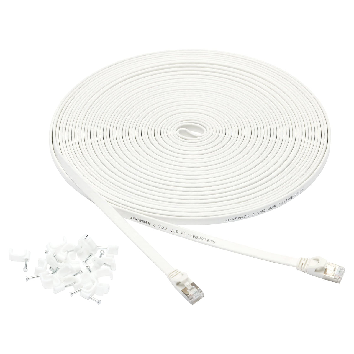 Amazon Basics - Cat 7 Gigabit Ethernet Patch Cable de Internet plano, 50 pies, 1 paquete, blanco, incluye 20 clavos