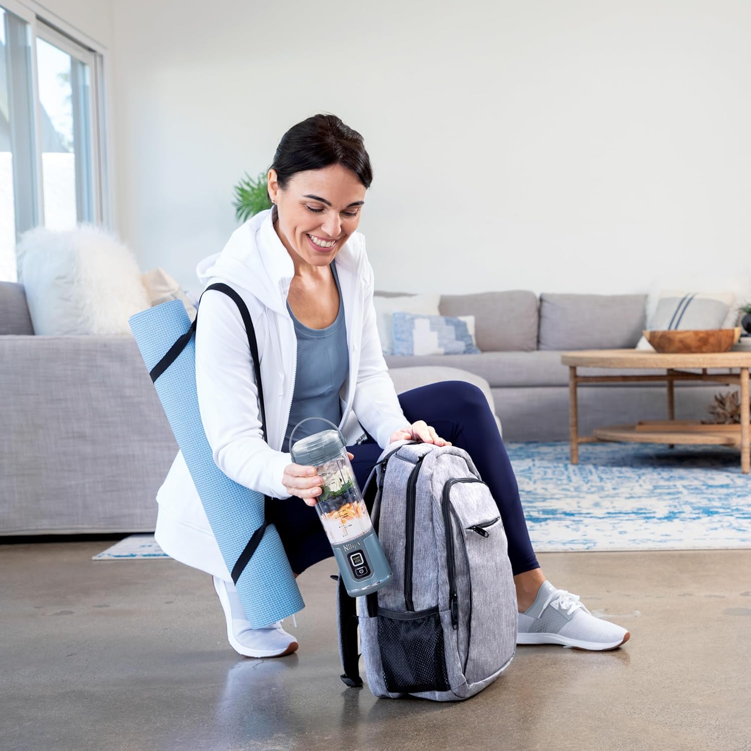 Ninja Blast Licuadora Portatil Recargable para Smoothies,Batidos,Ninja frappe de cable desmontable USB tipo C, vaso licuadora de 532ml(18 oz) Negro(Reacondicionado) (Azul)