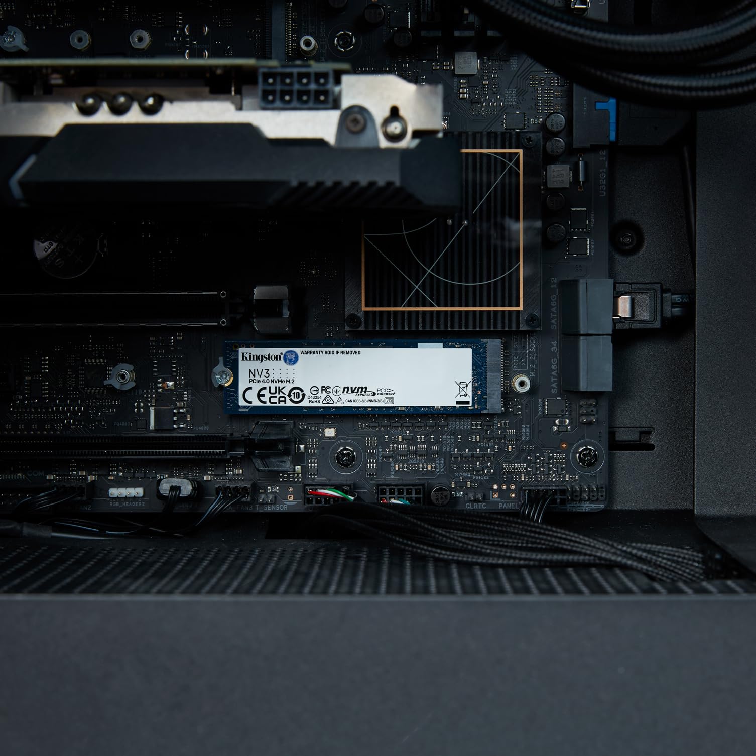 Kingston SSD NV3, Capacidad: 1000GB, Factor de Forma: M.2 2280, Interfaz: NVMe PCIe Gen 4.0 x 4 Carriles, Lectura: 6000MB/s y Escritura: 4000MB/s, SKU: SNV3S/1000G