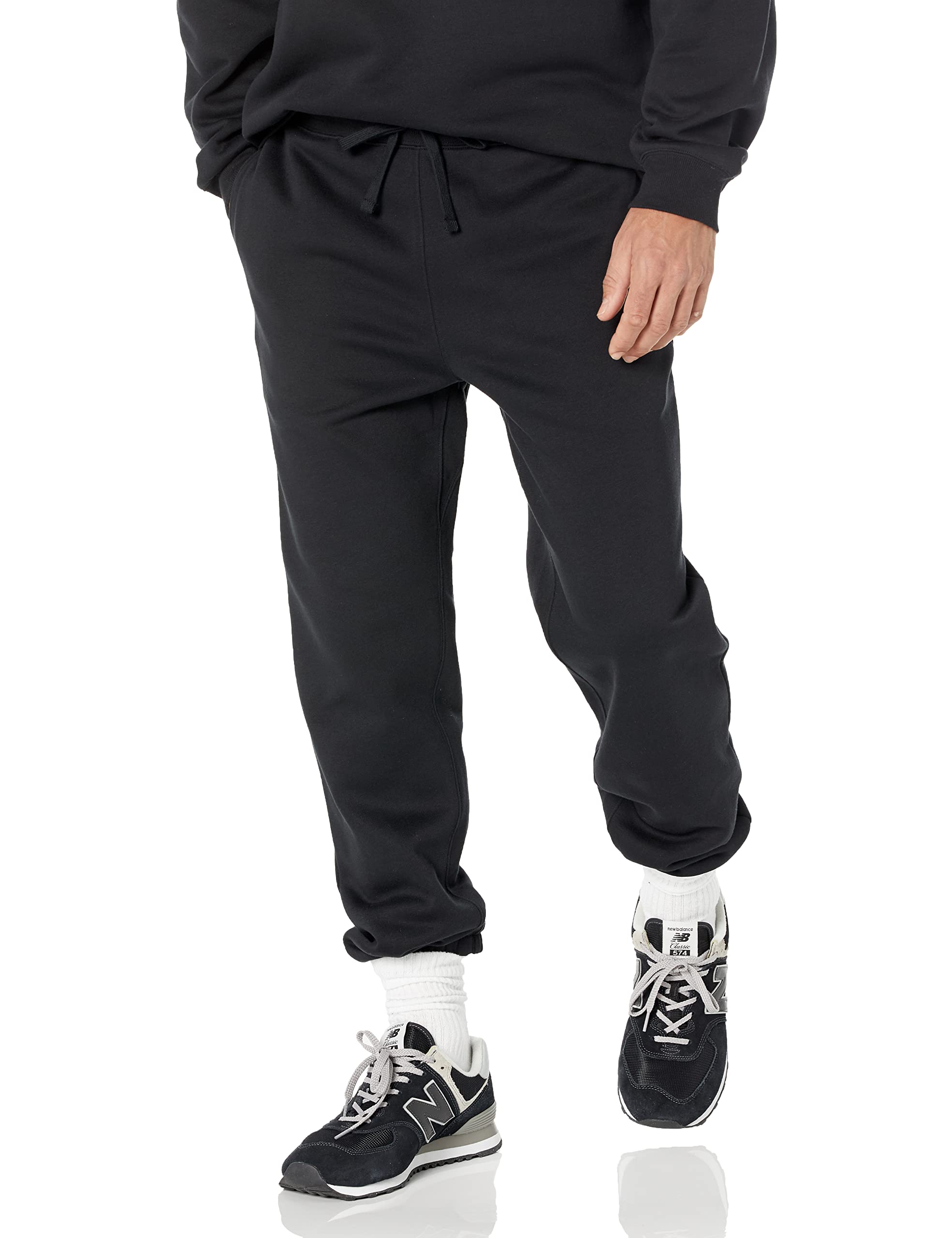 Amazon Essentials Men's Relaxed-Fit Closed-Bottom Sweatpants (Available in Big & Tall), Black, Medium