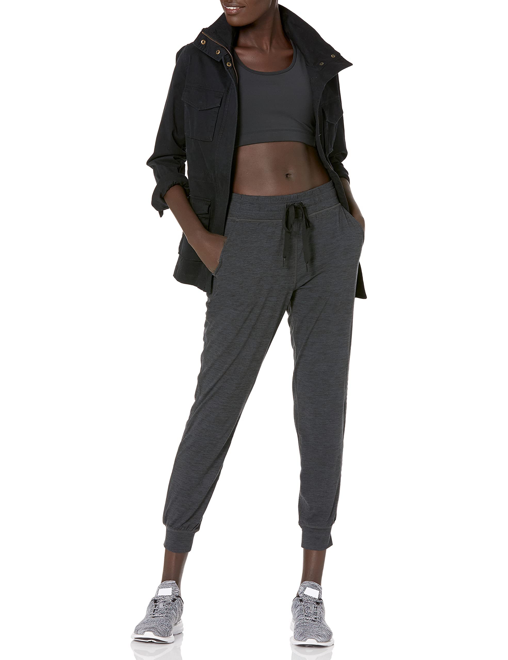 Amazon Essentials - Pantalón deportivo elástico cepillado para mujer (disponible en tallas grandes), negro, tinte espacial, talla XG