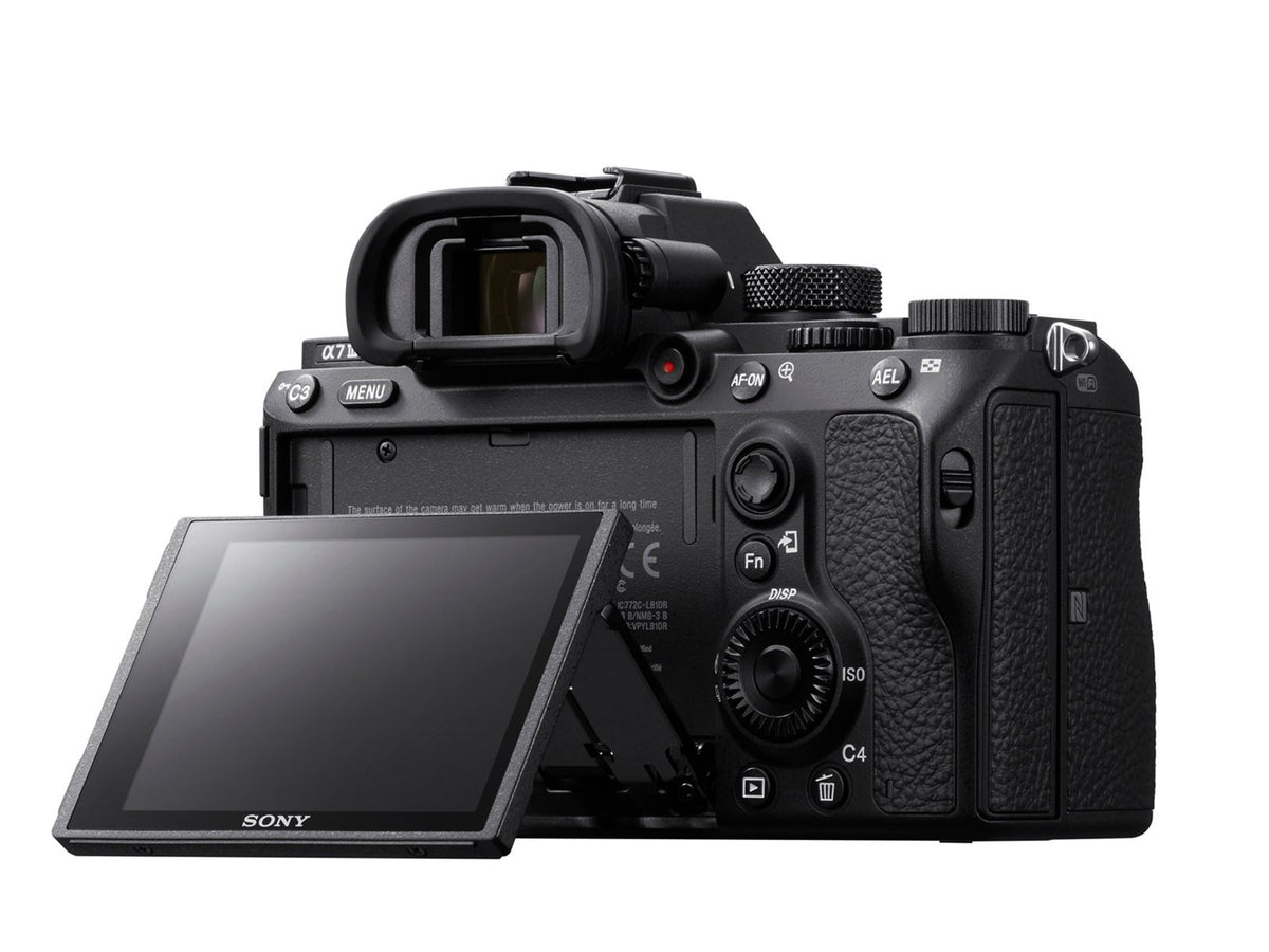 Sony Cámara Alpha α7M3 con sensor de imagen Full-Frame 35mm y 24.2 MP. Sensor CMOS Exmor R™