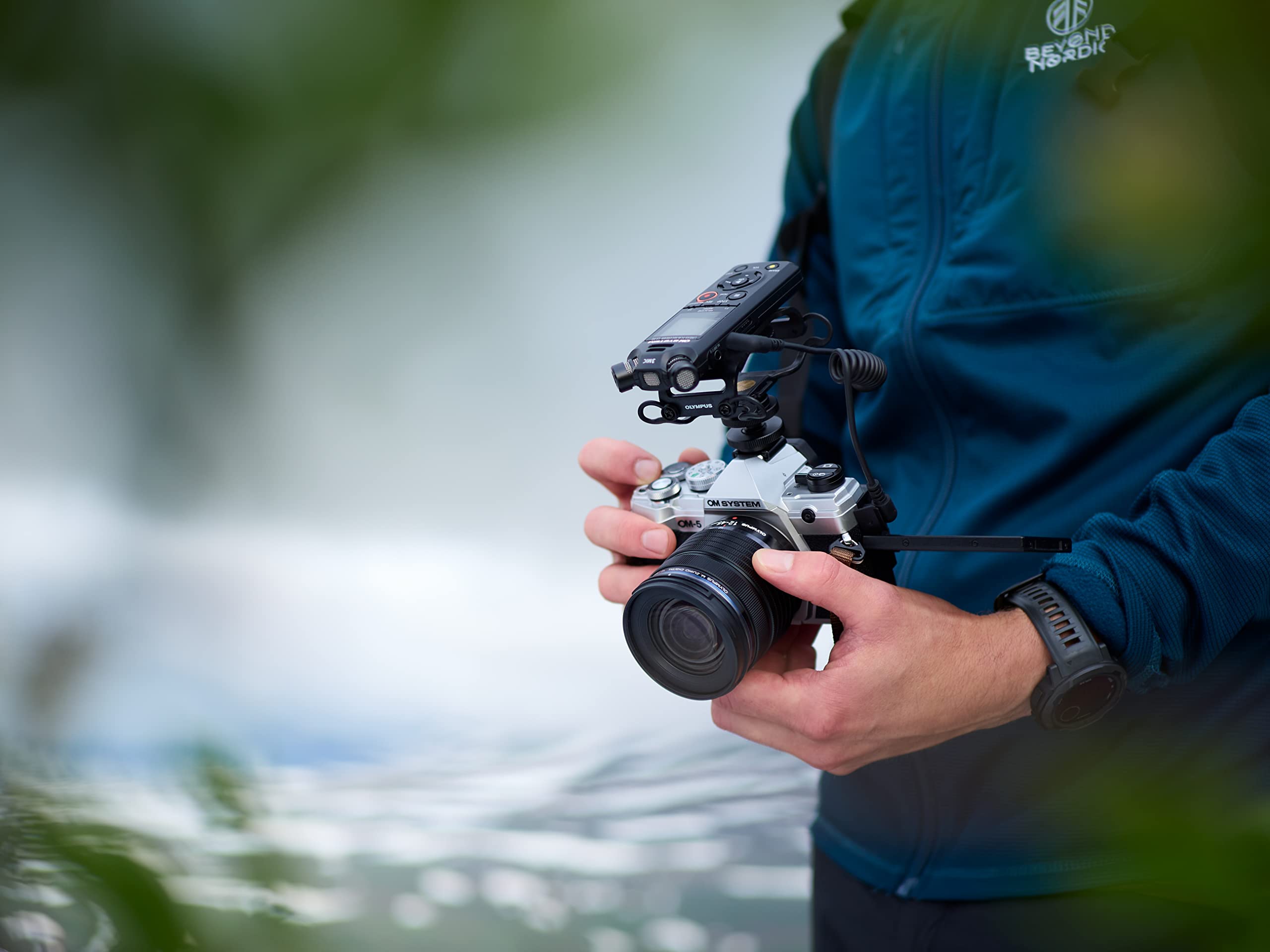 OM SYSTEM OLYMPUS OM-5 Black Micro Four Thirds System Camera M.Zuiko Digital ED 12-45mm F4.0 PRO kit Outdoor Camera Weather Sealed Design 5-Axis Image Stabilization 50MP Handheld High Res Shot