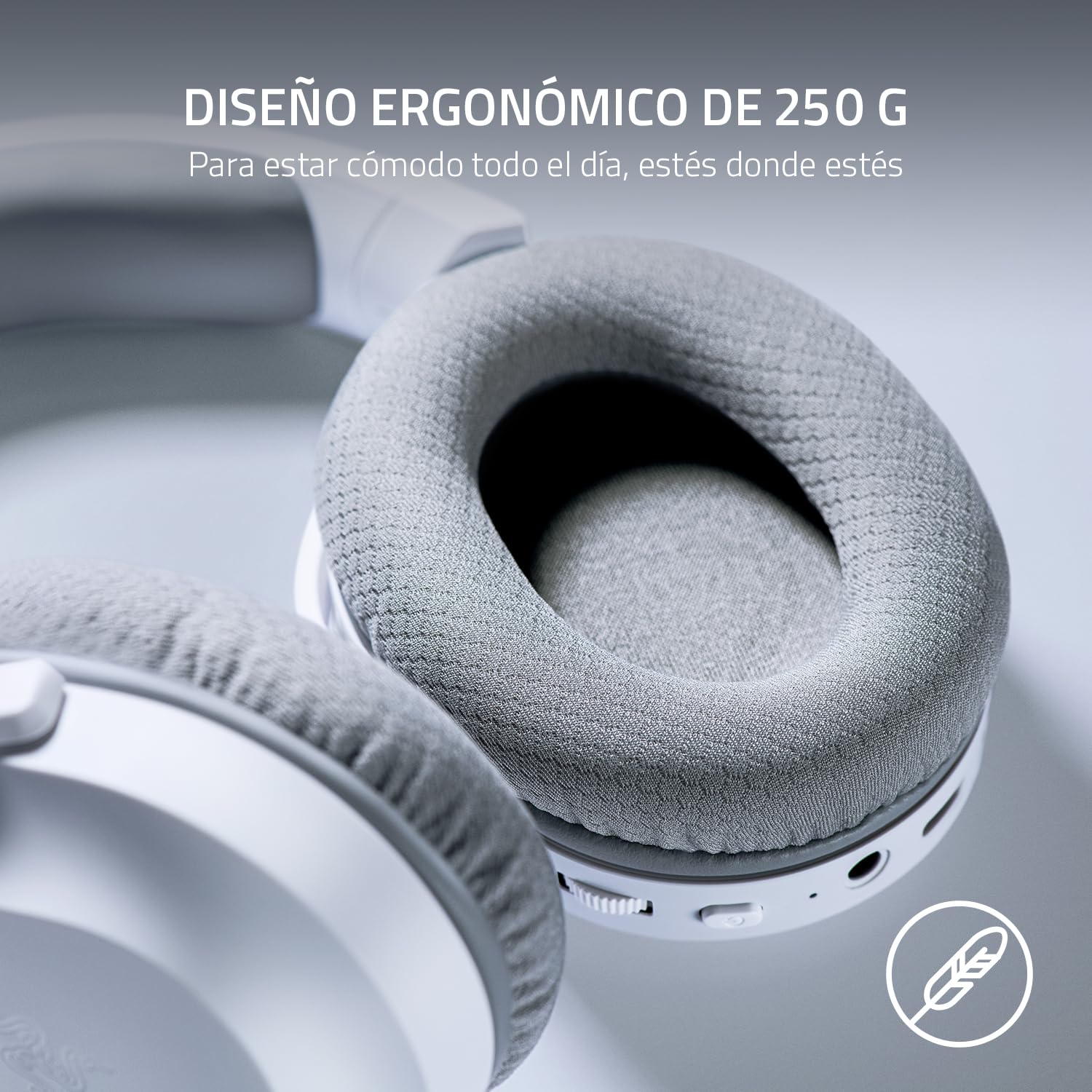 Razer Barracuda X Auriculares Gaming & Móviles Inalámbricos (PC, PlayStation, Switch, Android, iOS): 2.4GHz Inalámbrico + Bluetooth - Ligero - Drivers de 40mm - Micrófono Desmontable - Blanco Mercurio