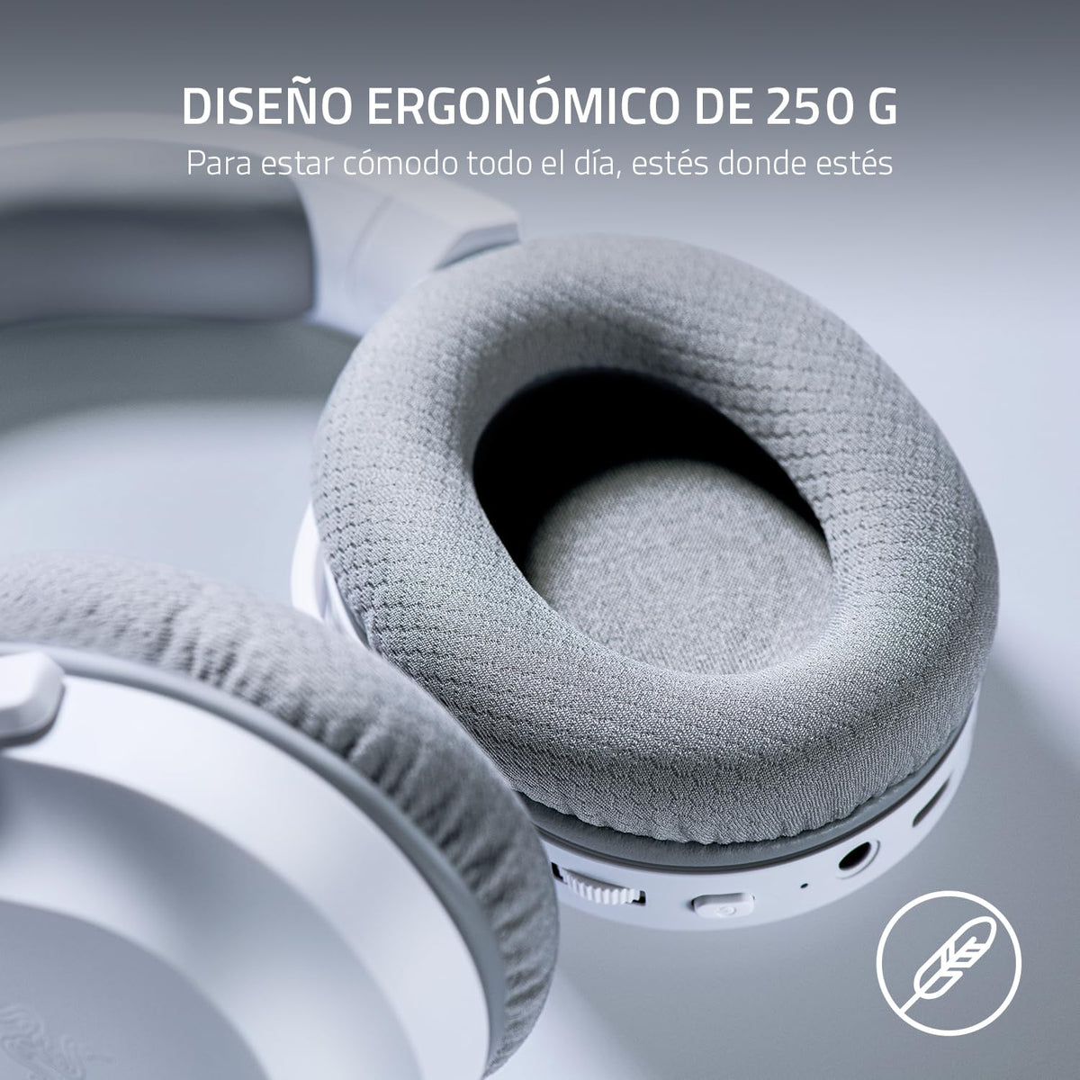 Razer Barracuda X Auriculares Gaming & Móviles Inalámbricos (PC, PlayStation, Switch, Android, iOS): 2.4GHz Inalámbrico + Bluetooth - Ligero - Drivers de 40mm - Micrófono Desmontable - Blanco Mercurio