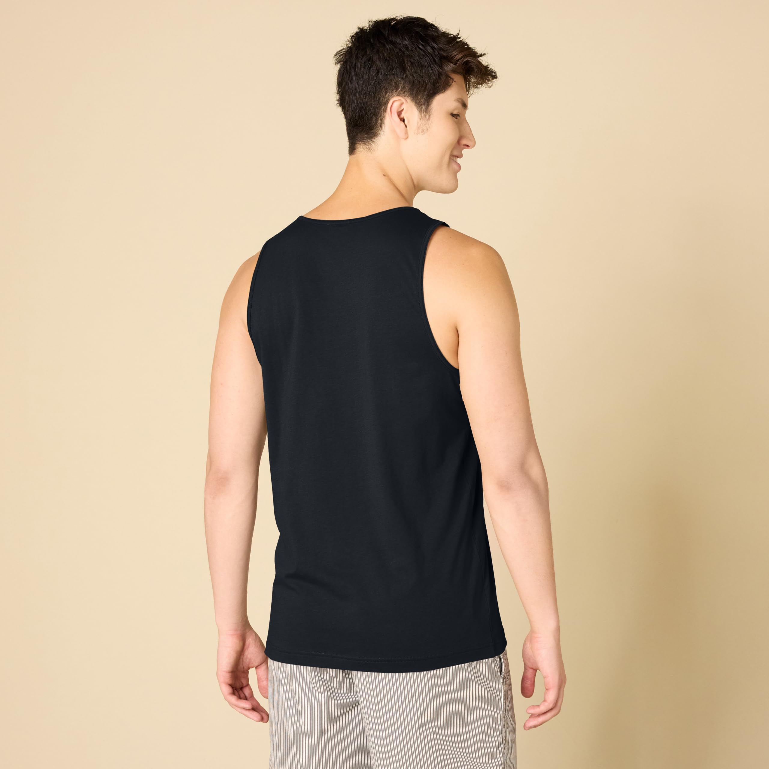 Amazon Essentials - Camiseta sin mangas para hombre, ajuste regular, color negro, talla M