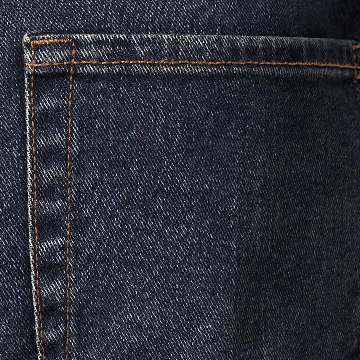 Amazon Essentials - Jeans elásticos ajustados para hombre, lavado oscuro, 34 de ancho x 30 de largo