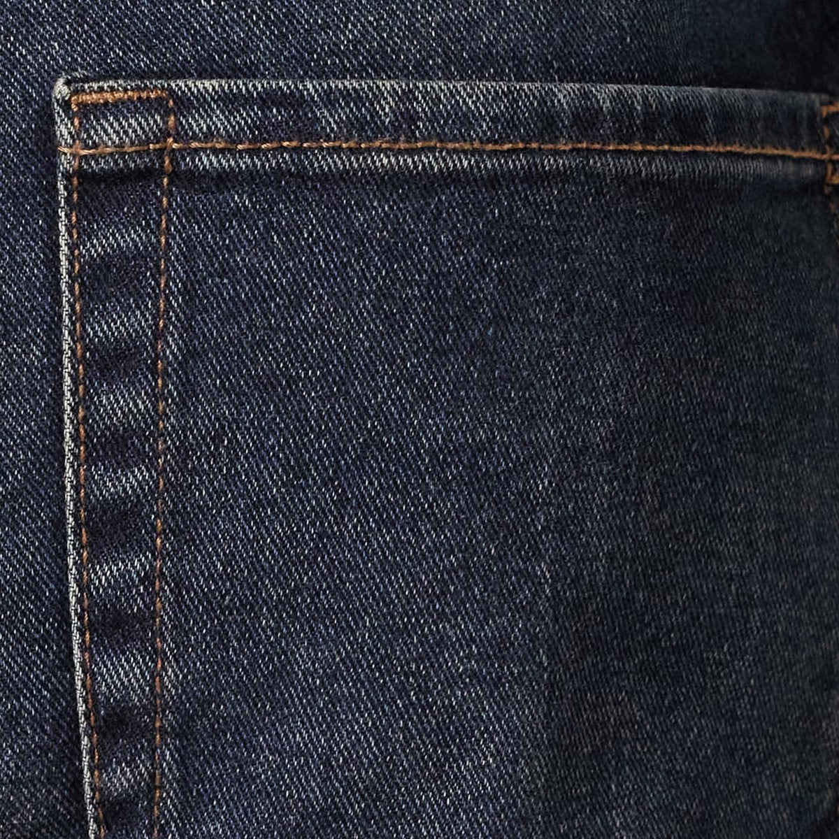 Amazon Essentials - Jeans elásticos ajustados para hombre, lavado oscuro, 34 de ancho x 30 de largo