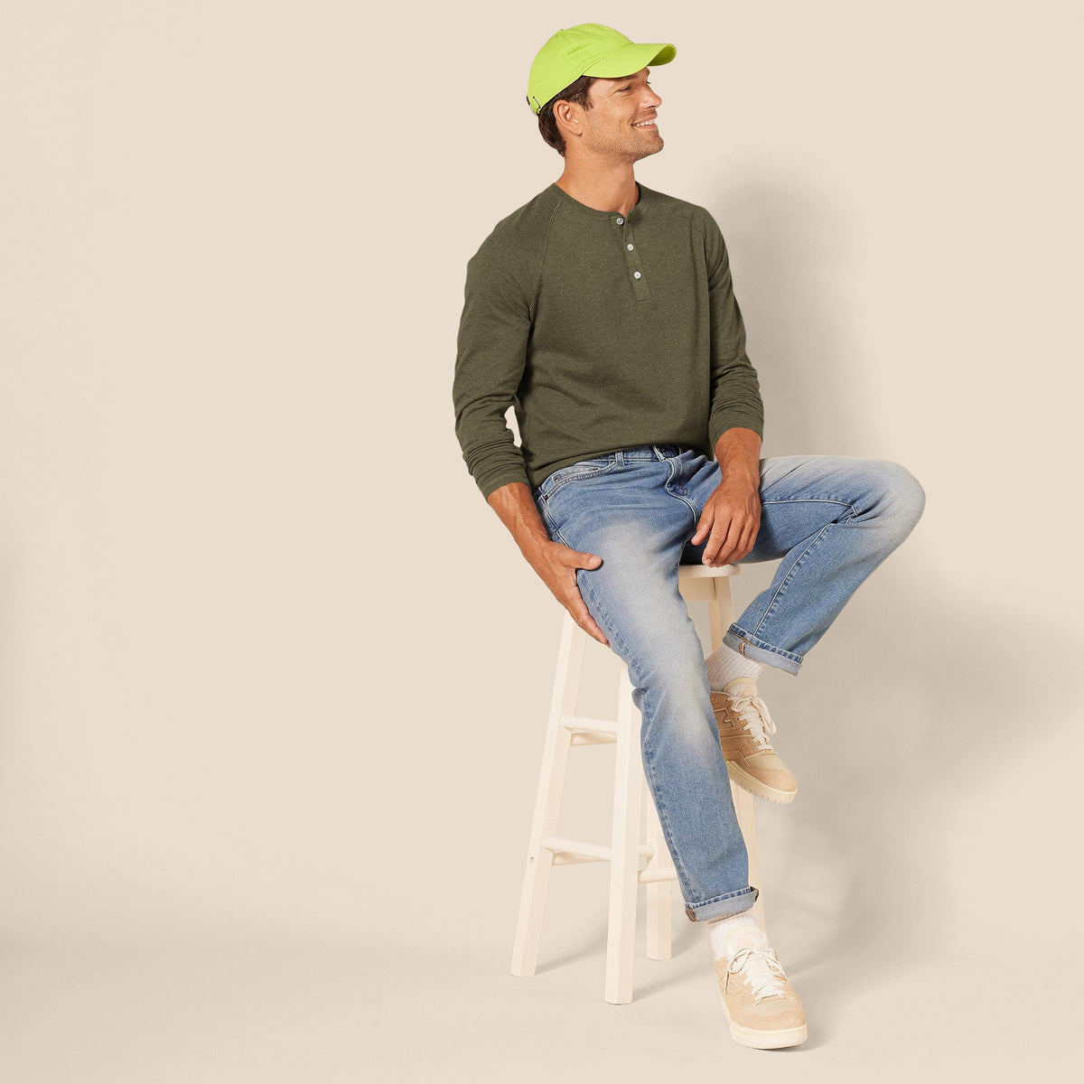 Amazon Essentials - Camisa Henley de manga larga ajustada para hombre, color verde oliva jaspeado, talla L