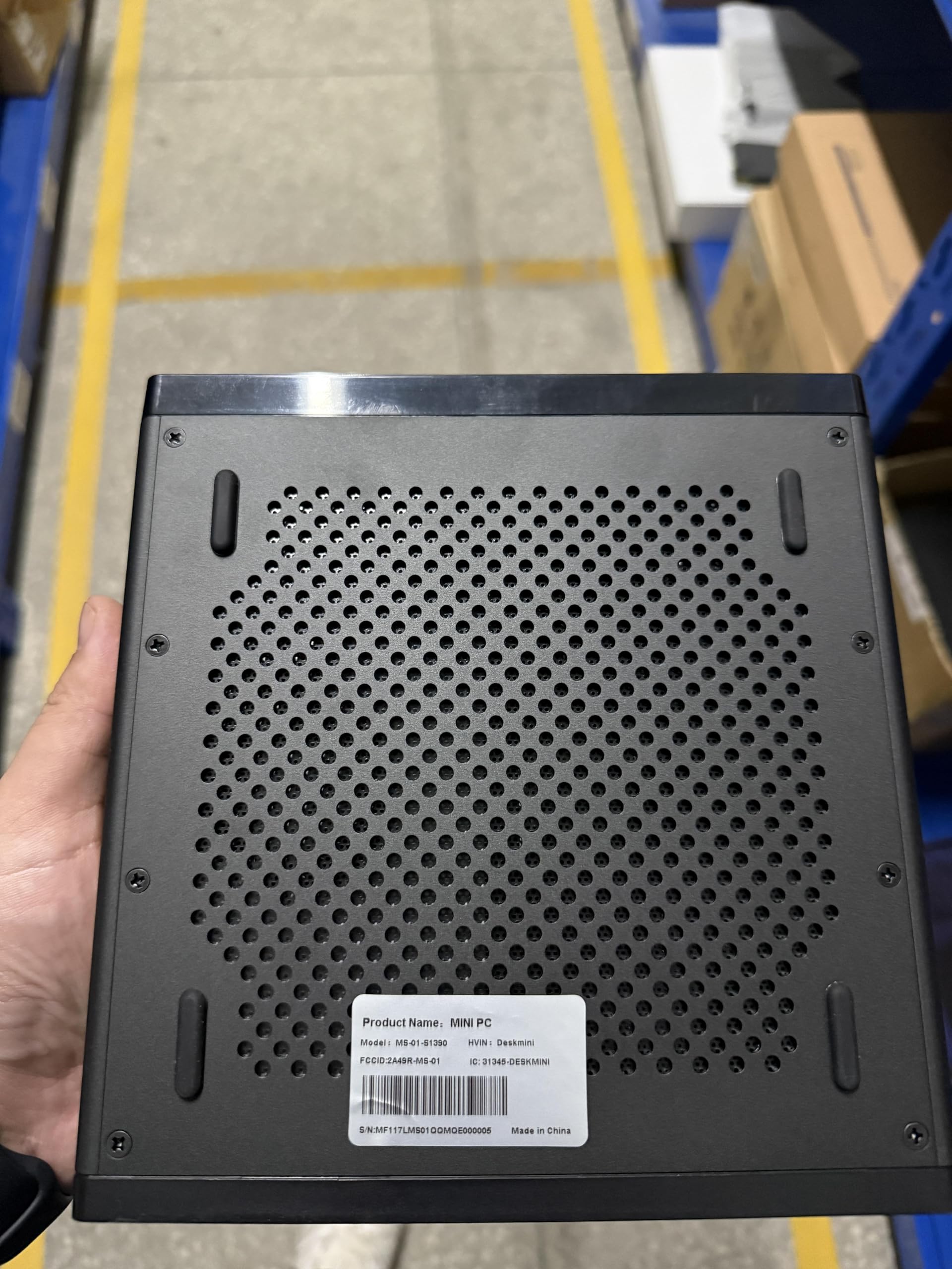 MINISFORUM MS-01 Mini estación de trabajo Intel Core i9-13900H (vPro Enterprise Support) 32GB DDR5 1TB SSD Mini PC, 2x 10Gbps SFP+/2x 2.5G RJ45/2x USB4/HDMI/1x ranura PCIe4.0x16/compatible con 3x M.2