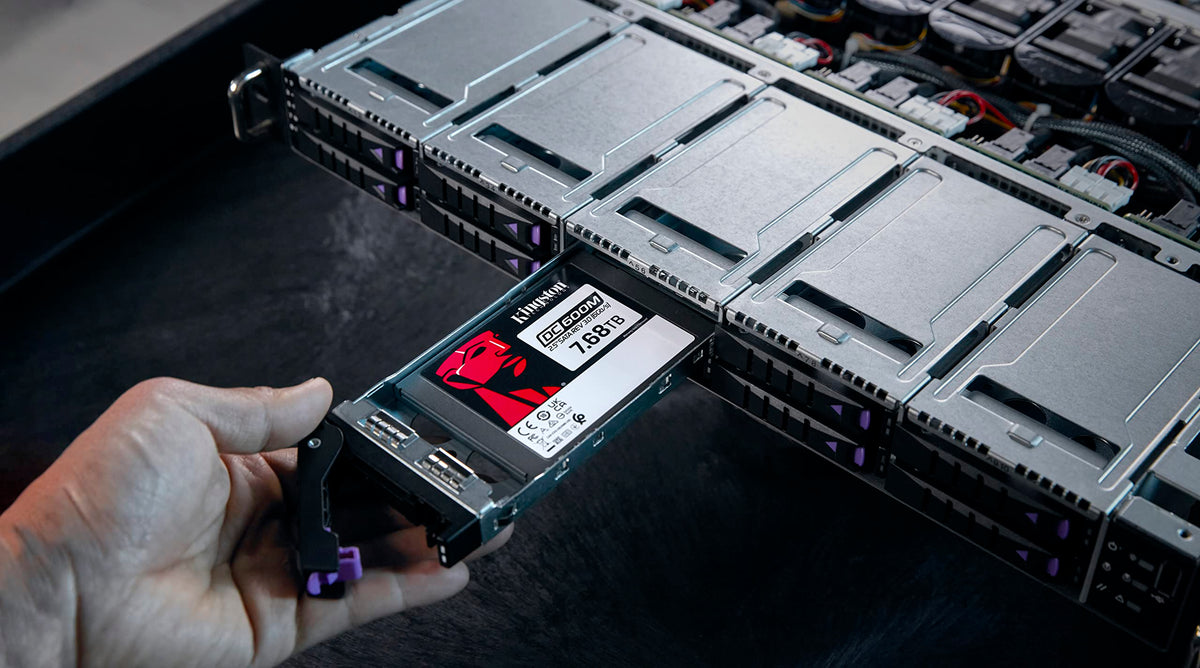 Kingston Unidad SSD DC600M ENTERPRICE 2.5 3840GB (SEDC600M/3840G)