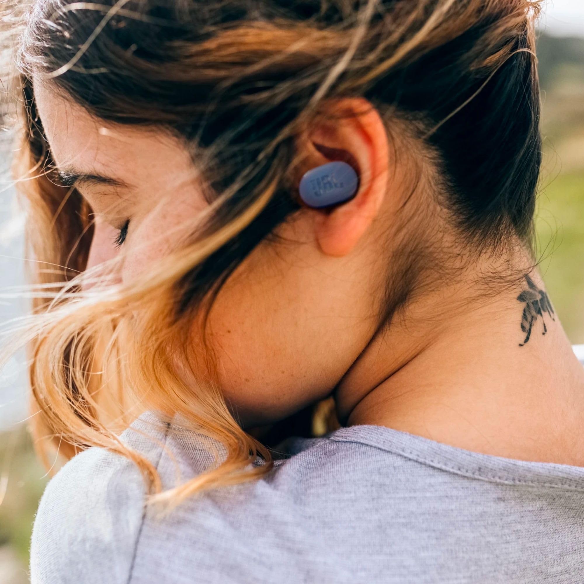 JBL Tune Buds, Audífonos Inalámbricos ANC Bluetooth, Drivers de 10mm, Reproducción 48 Horas, Resistentes al Agua y al Polvo IP54 - Azul