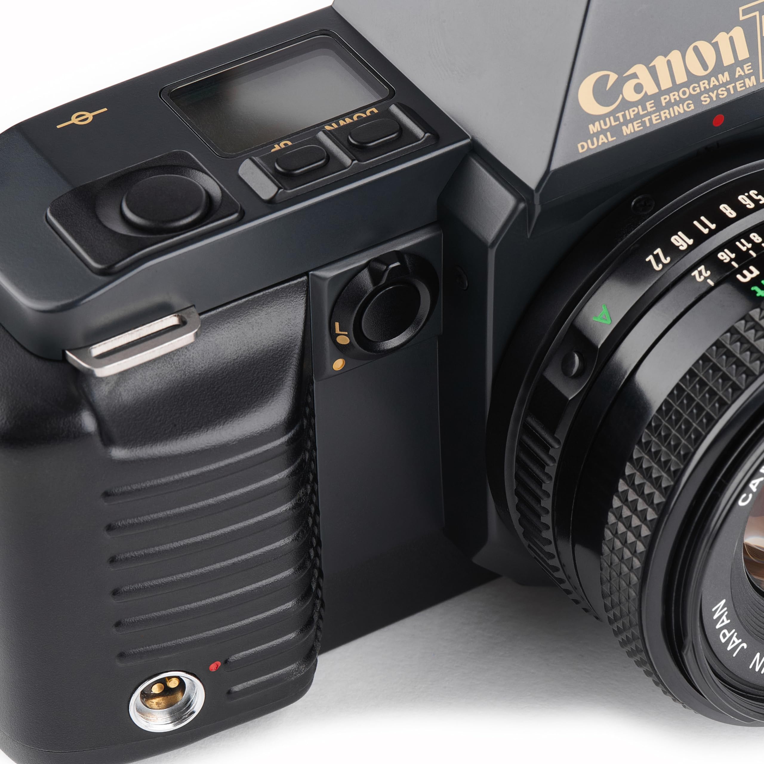 Canon T70 - Kit de cámara SLR de 35 mm con montura FD Zoom Lens Funciona con color y película B&W (reacondicionado)