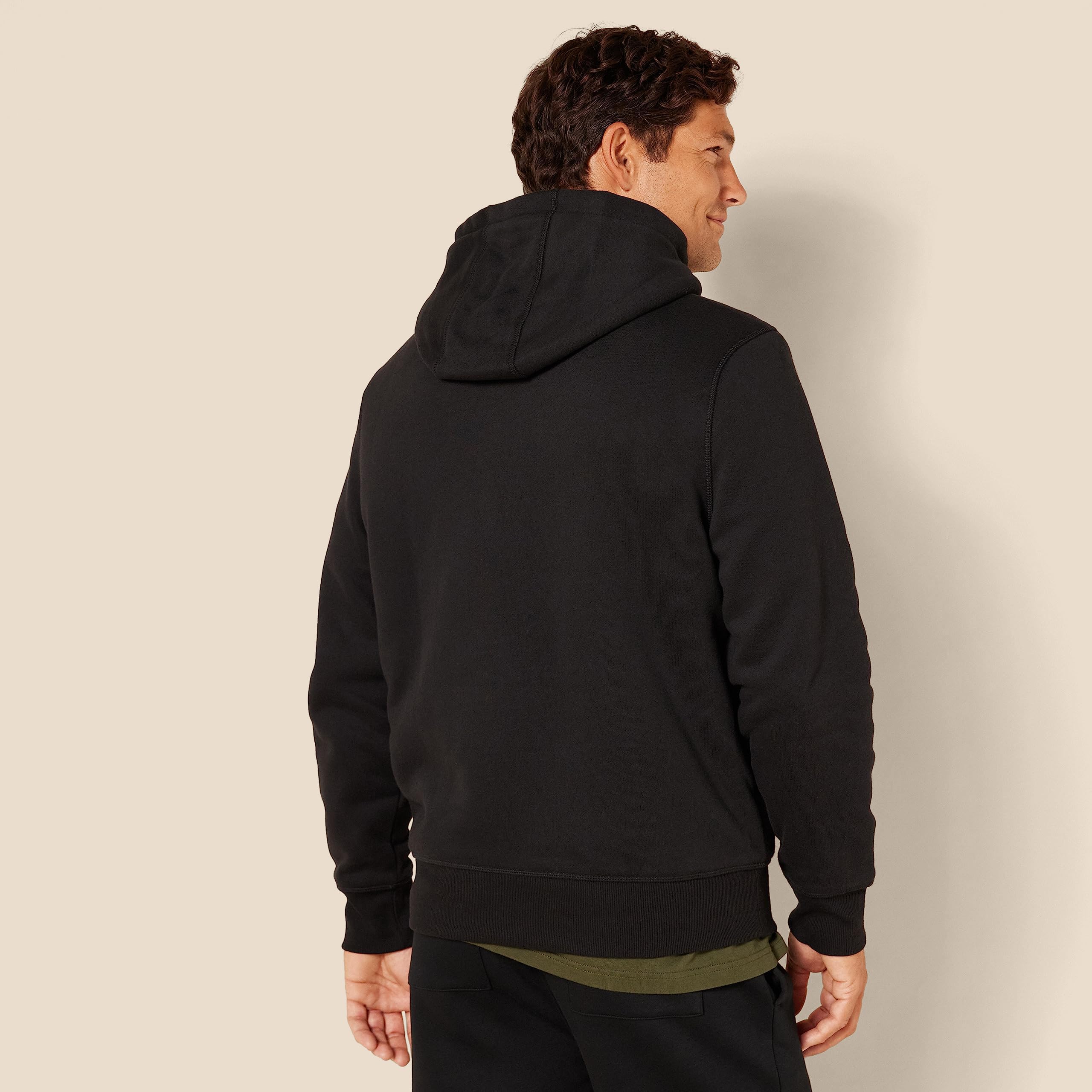 Amazon Essentials - Sudadera con capucha con forro sherpa para hombre, color negro, talla M