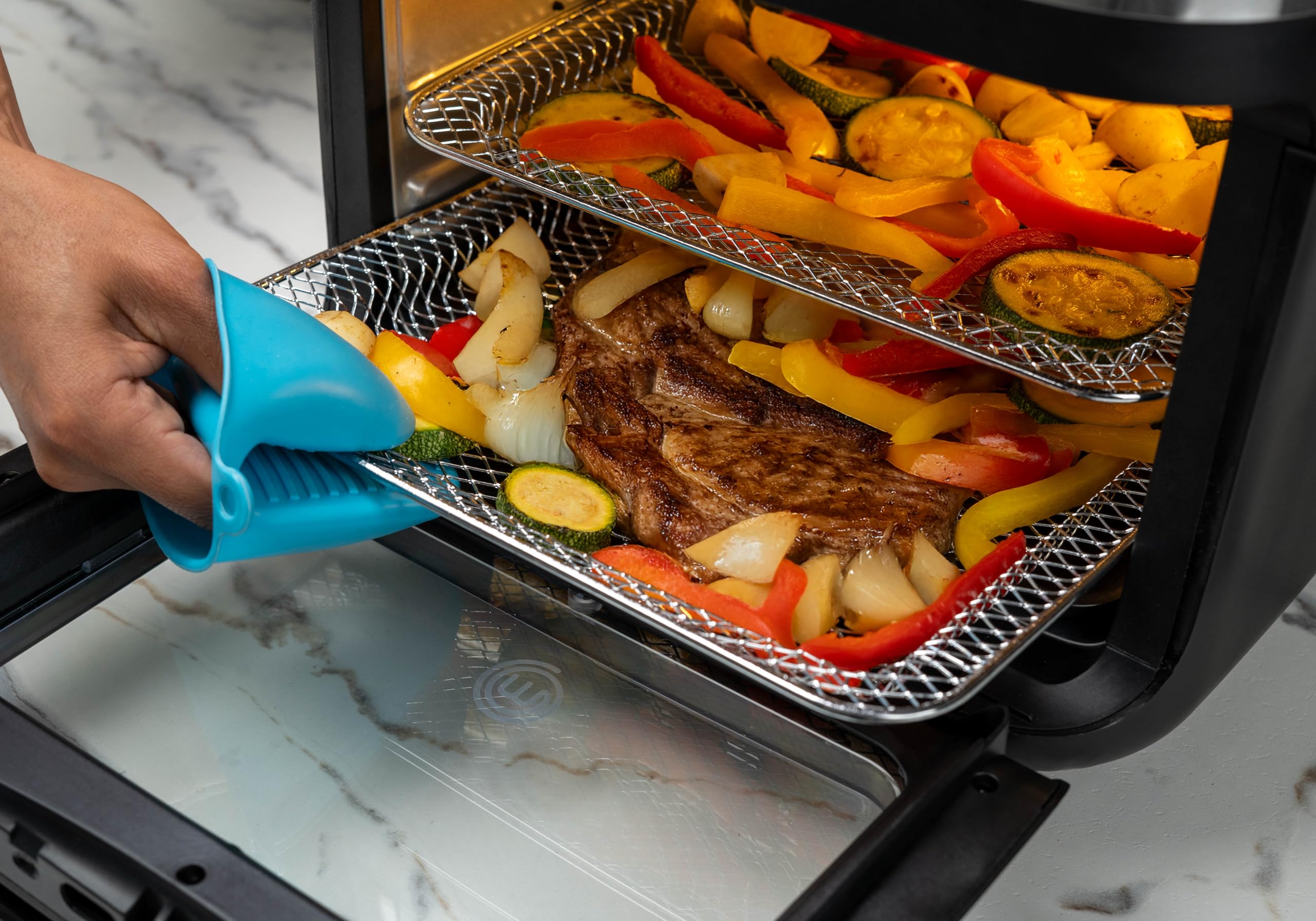 Hukën x MasterChef | Horno Freidora de Aire |10 Funciones para Freír, Hornear, Asar, Rostizar, Deshidratar | Capacidad de 12 Litros | Accesorios Incluidos | Puerta Desmontable | Acero Inoxidable