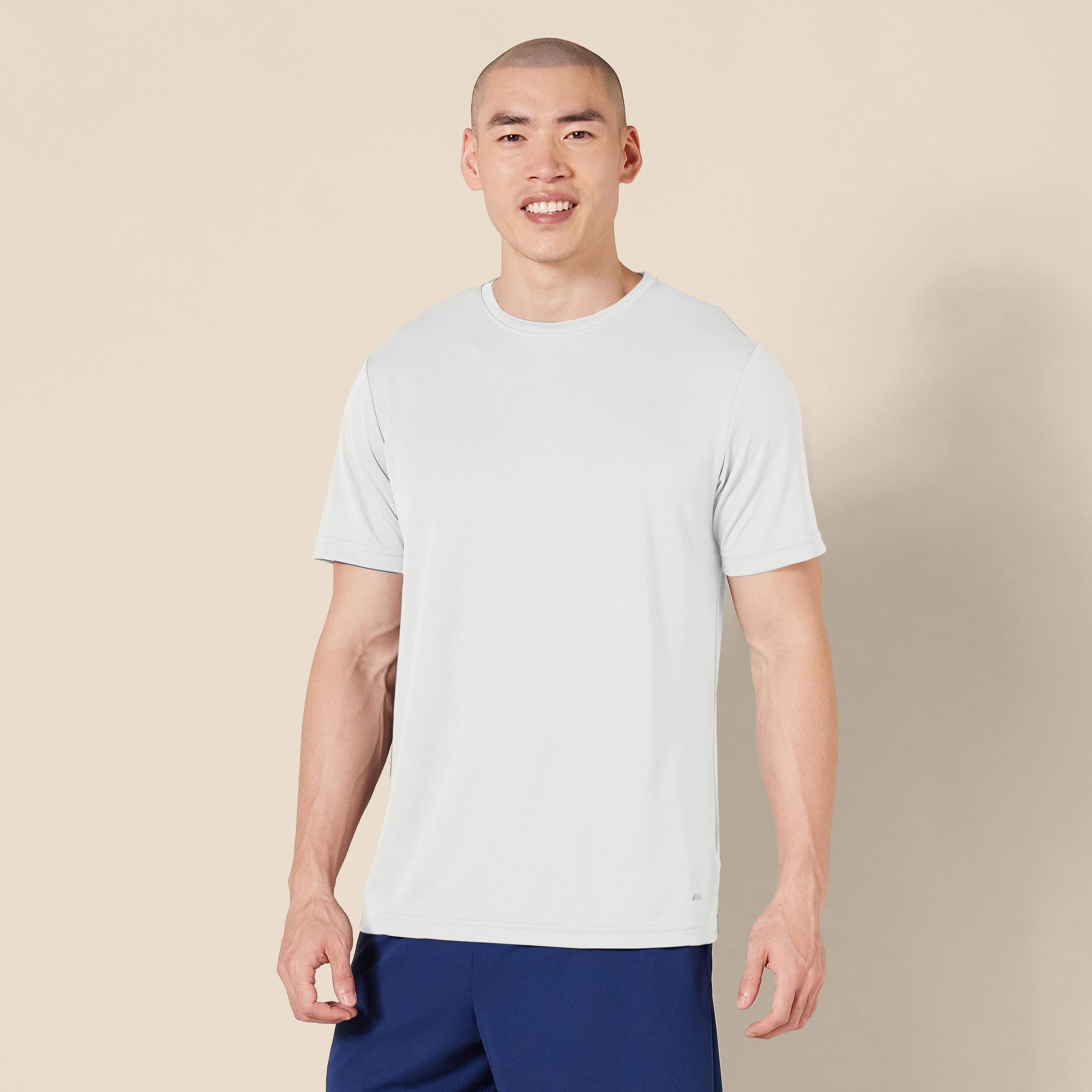 Amazon Essentials Men's Performance Tech T-Shirt, Pack of 2, Navy/White, Medium