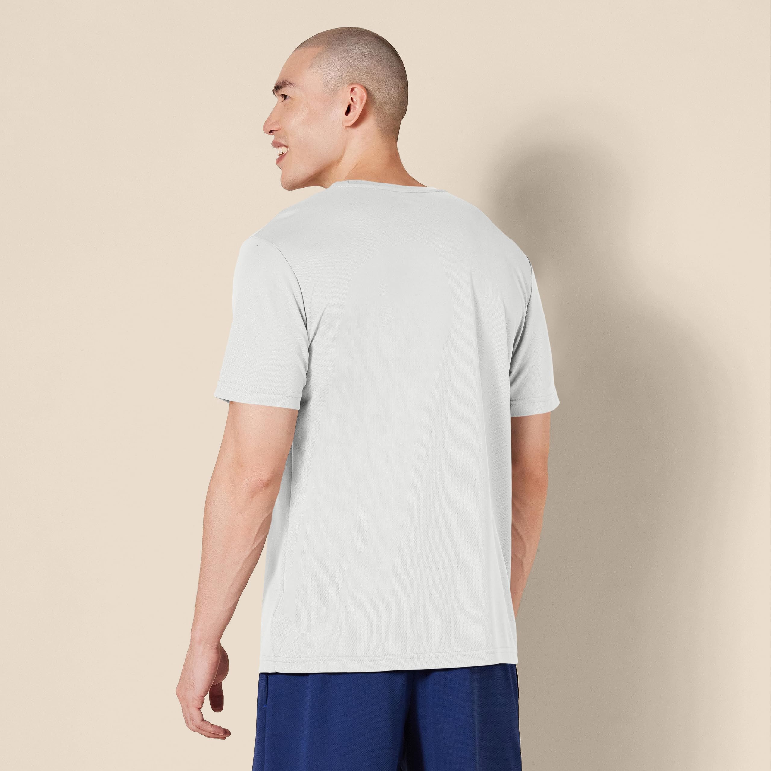 Amazon Essentials Men's Performance Tech T-Shirt, Pack of 2, Navy/White, Medium