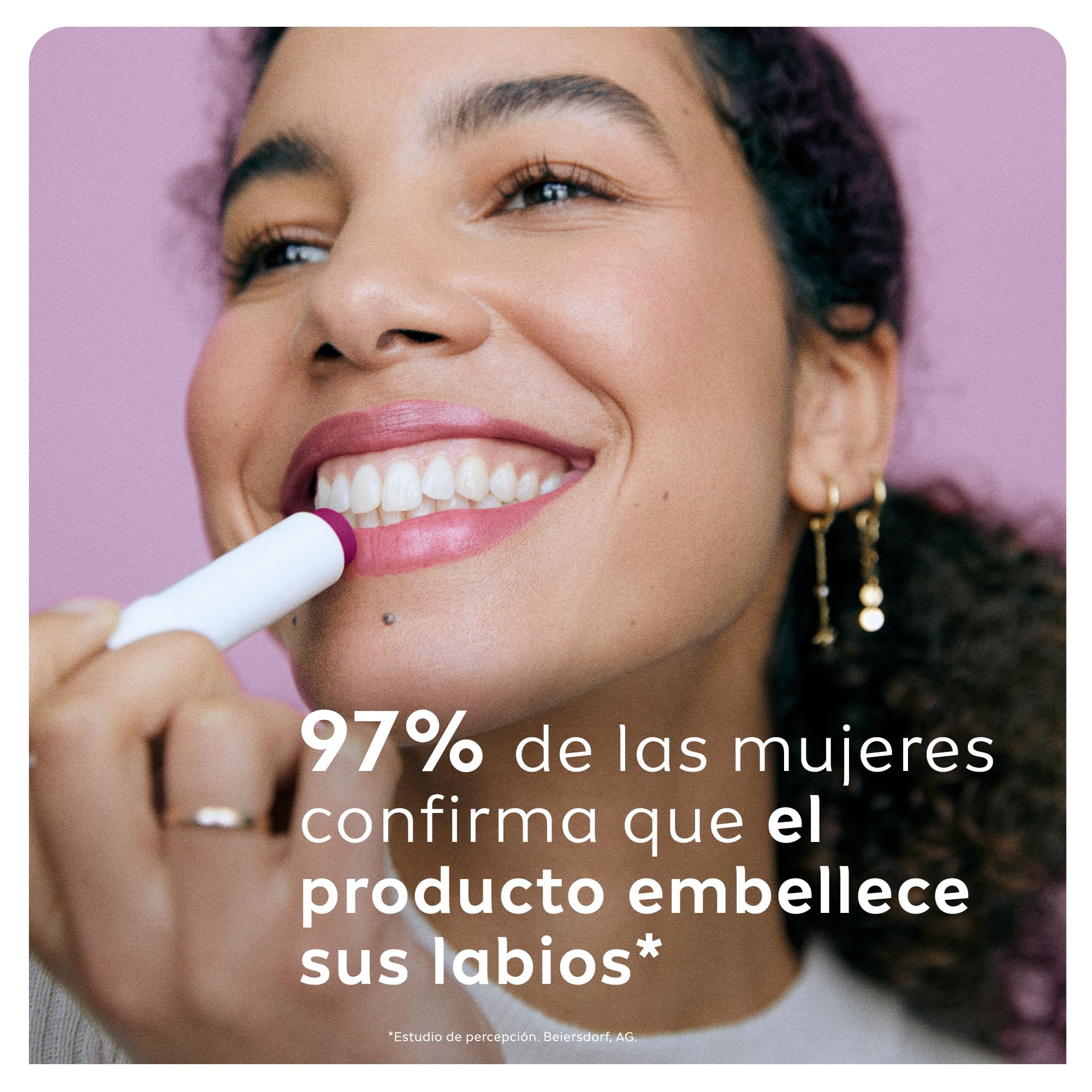 LABELLO Bálsamo labial con color Mora (4.8g) protector labial con Vitamina E libre de aceites minerales 24 horas de humectación