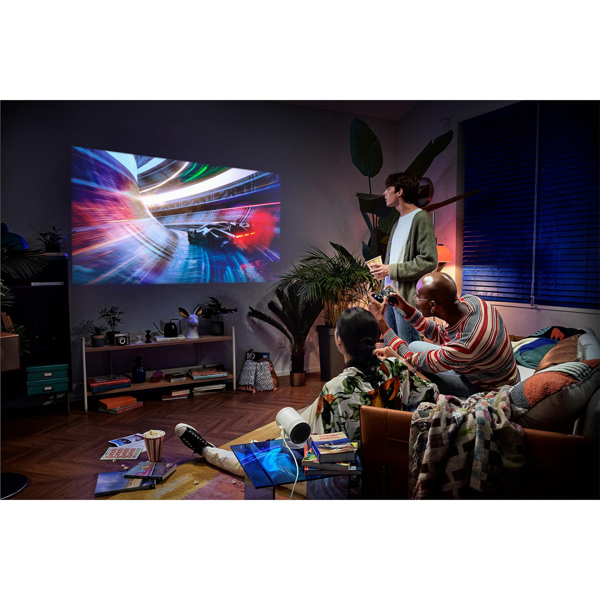 SAMSUNG 30” - 100” The Freestyle 2ª Gen con Centro de Juegos Proyector Portátil Inteligente Smart, FHD, HDR, Experiencia de Cine en Casa en Pantalla Grande, Sonido 360, SP-LFF3CLAXXZA, Modelo 2023