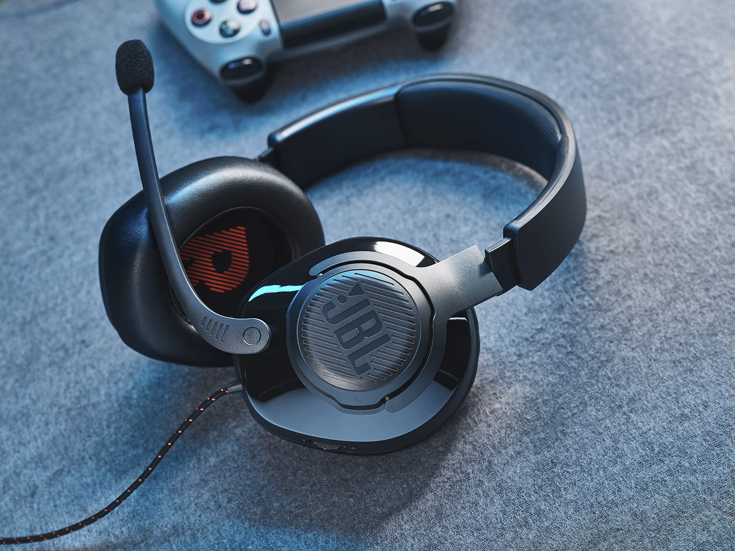 JBL Quantum 200 Audífonos Gamer con Micrófono Abatible, Drivers de 50mm, Sonido Envolvente, para PC, Xbox, PlayStation, Nintendo Switch, VR - Negro