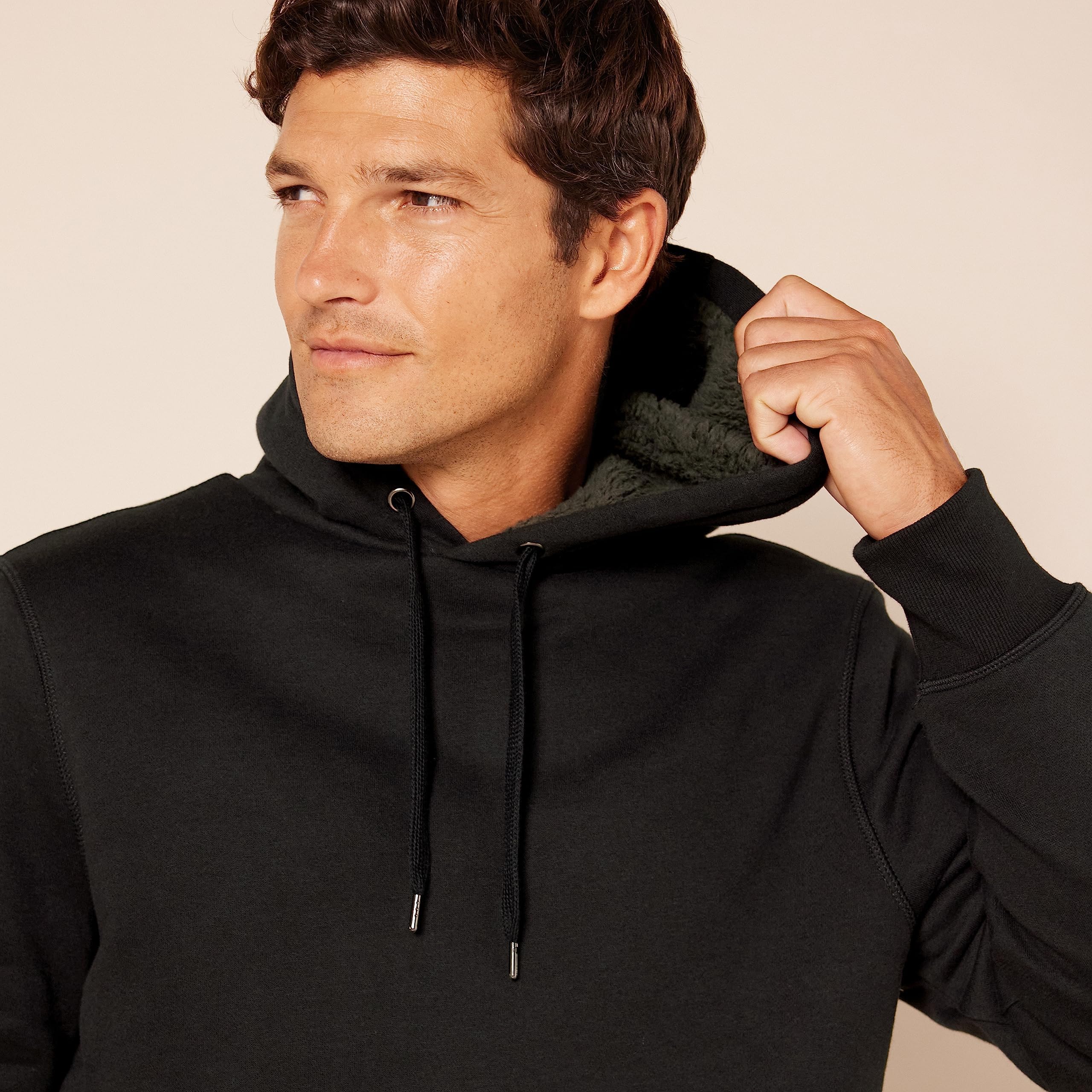 Amazon Essentials - Sudadera con capucha con forro sherpa para hombre, color negro, talla M
