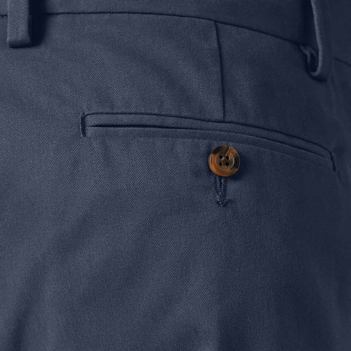 Amazon Essentials - Pantalones chinos para hombre con corte clásico, resistentes a las arrugas, sin pinzas, color azul marino, 34 de ancho x 32 de largo