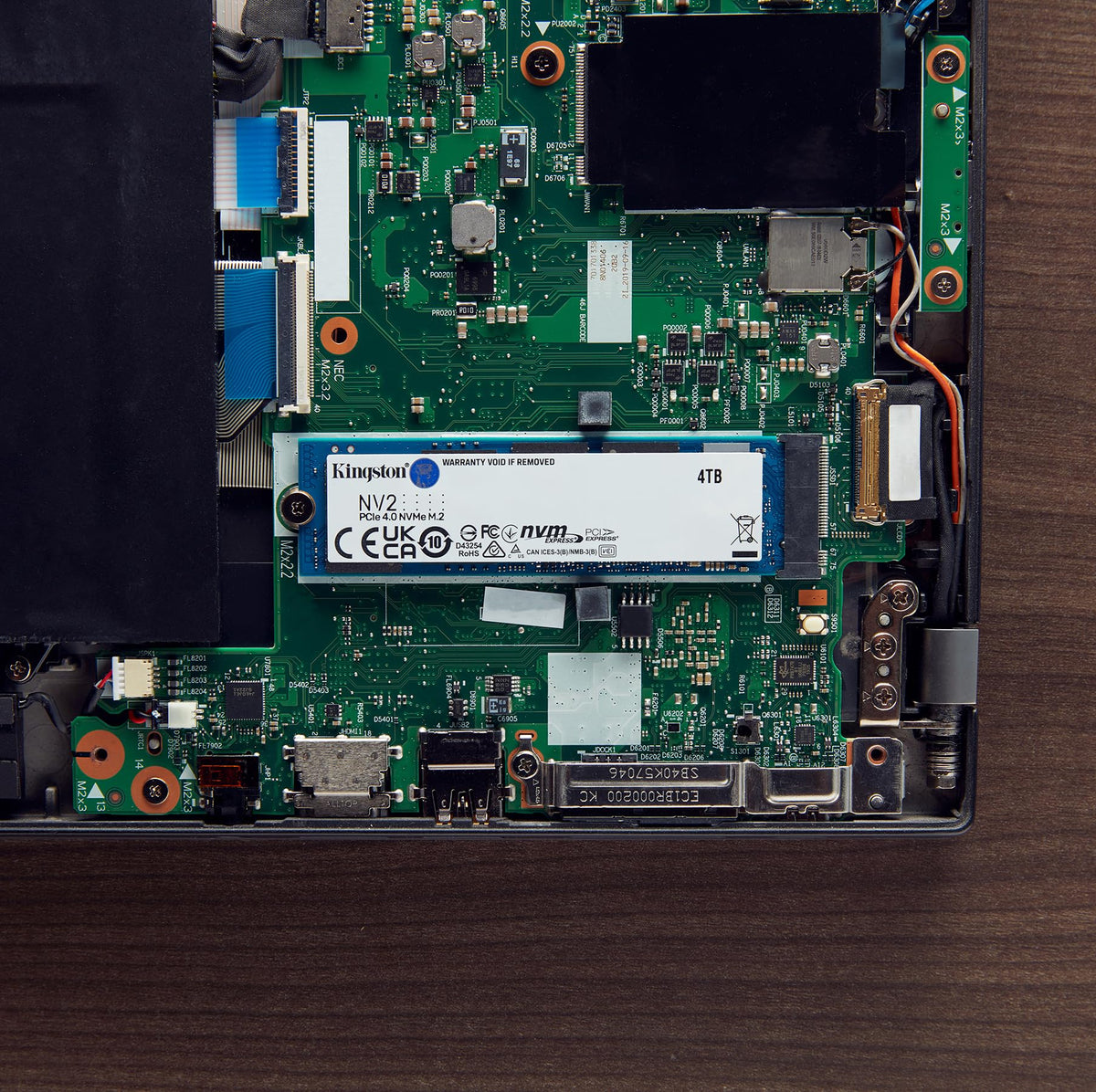 Kingston SSD NV2, Capacidad: 1000 GB, Factor de Forma: M.2 2280, Interfaz: NVMe PCIe Gen 4.0 x 4 Carriles, Lectura: 3500MB/s y Escritura: 2100MB/s, Numero de Parte: SNV2S/1000G